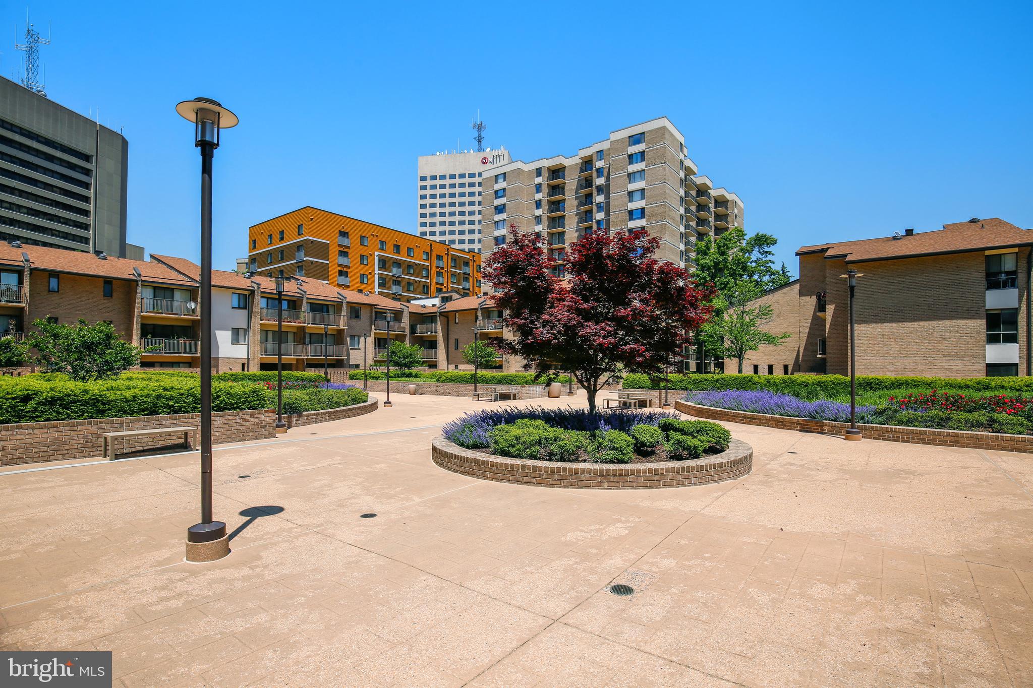 AMERICANA CENTRE - Residential