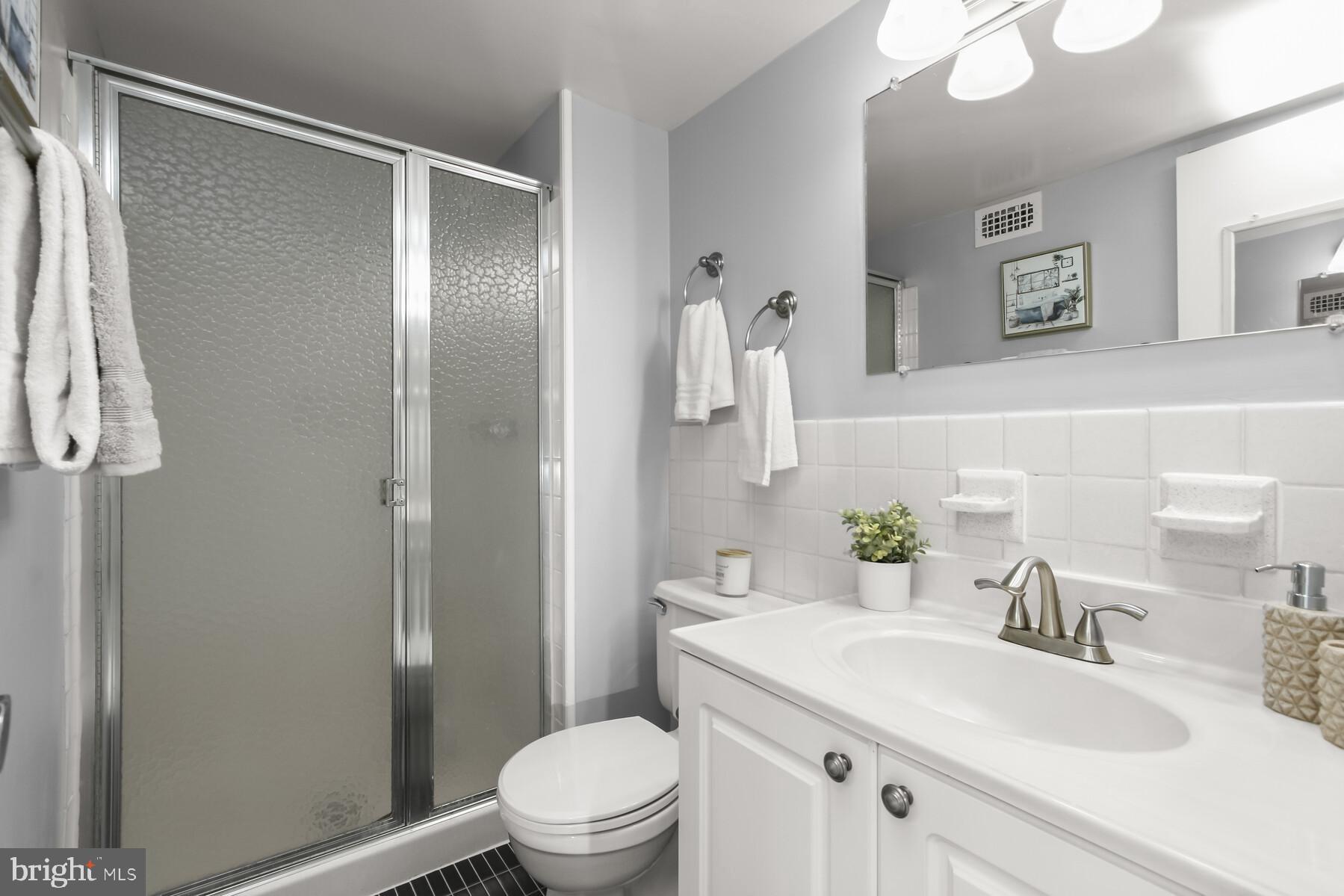 AMERICANA CENTRE - Residential