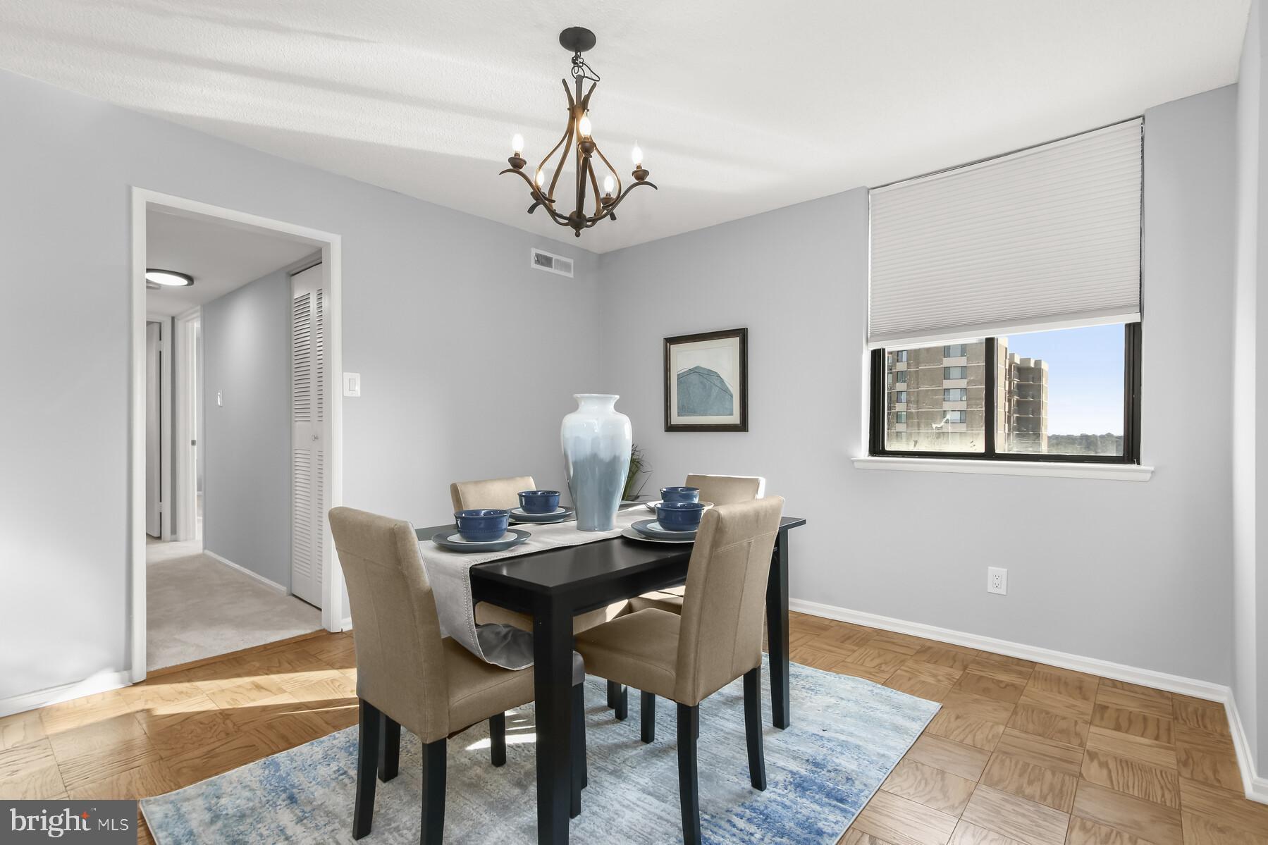 AMERICANA CENTRE - Residential