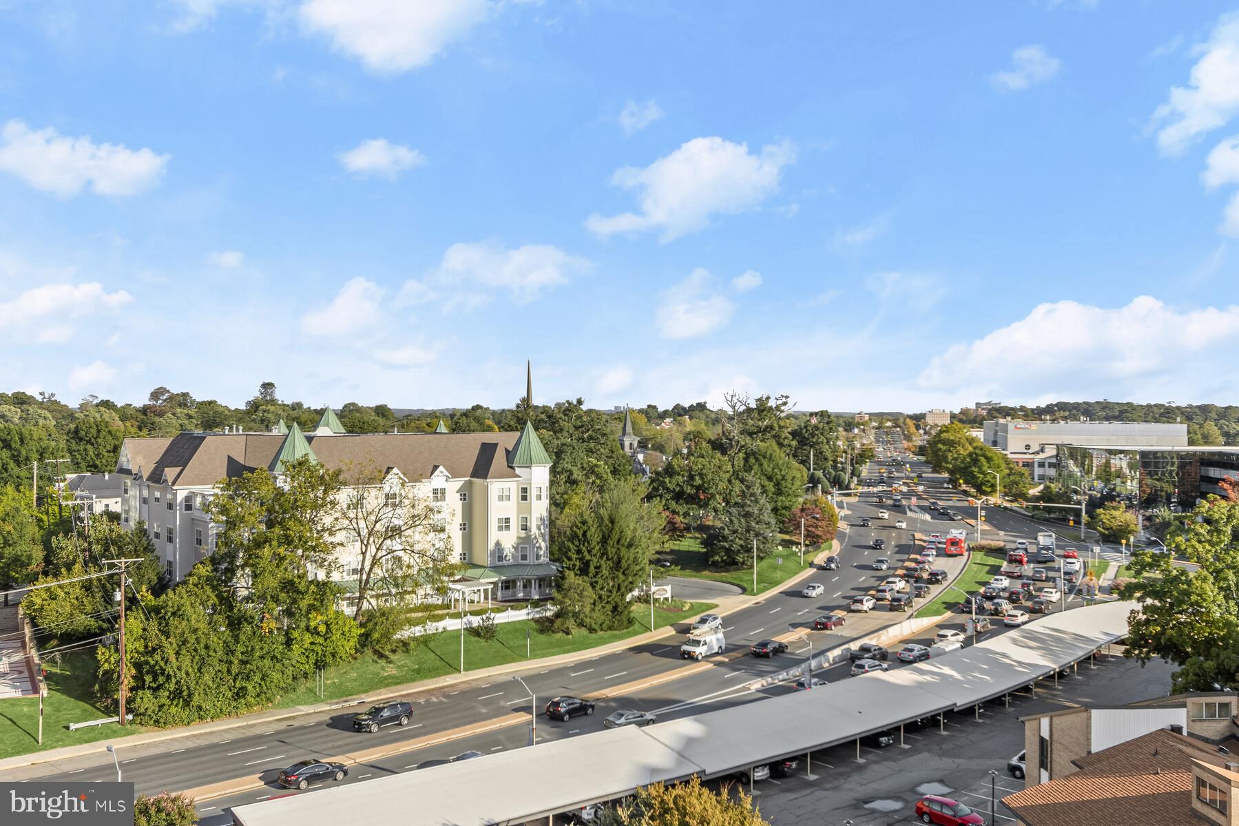 AMERICANA CENTRE - Residential