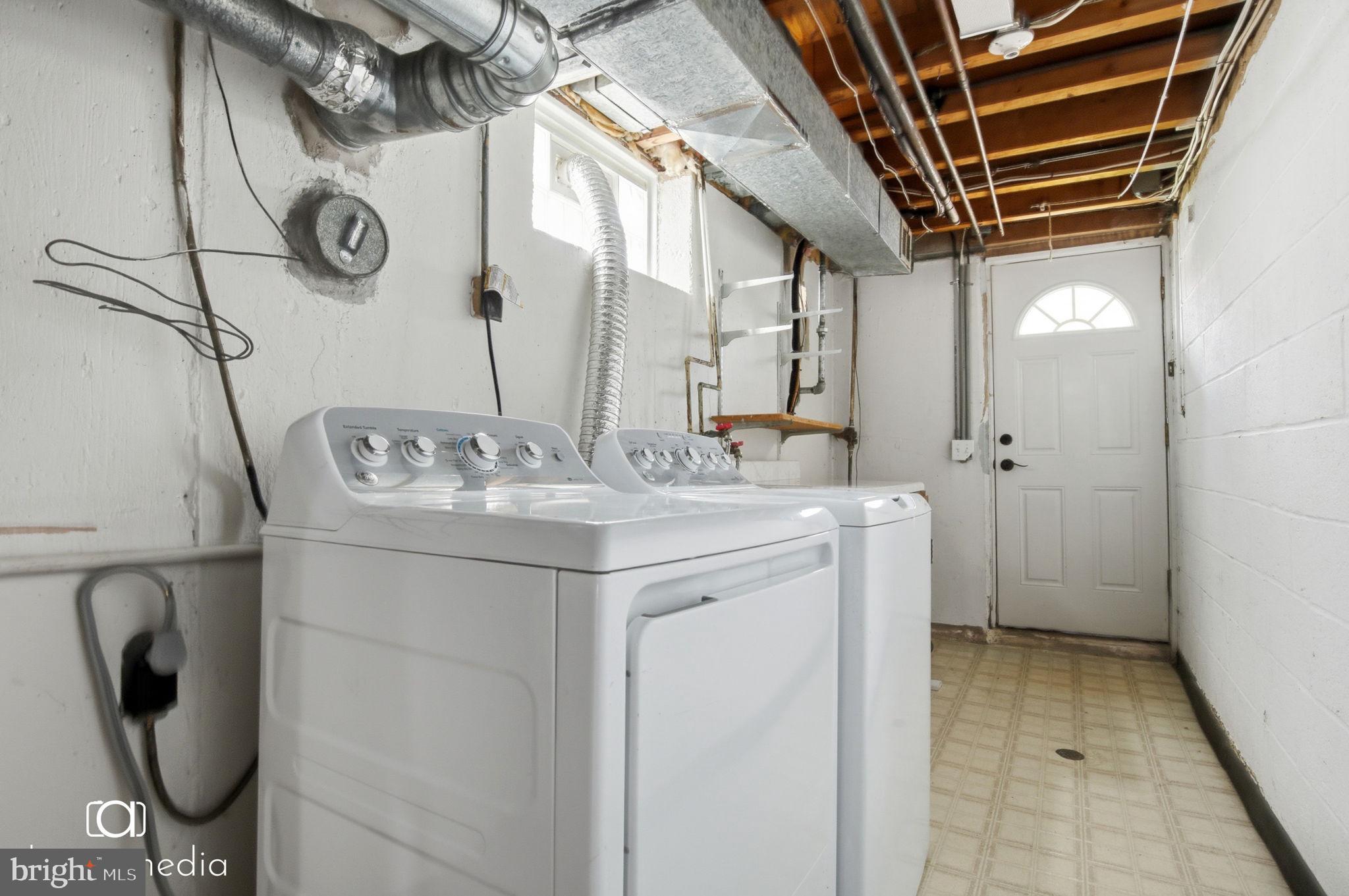 NORRIS HILLS CT - Residential