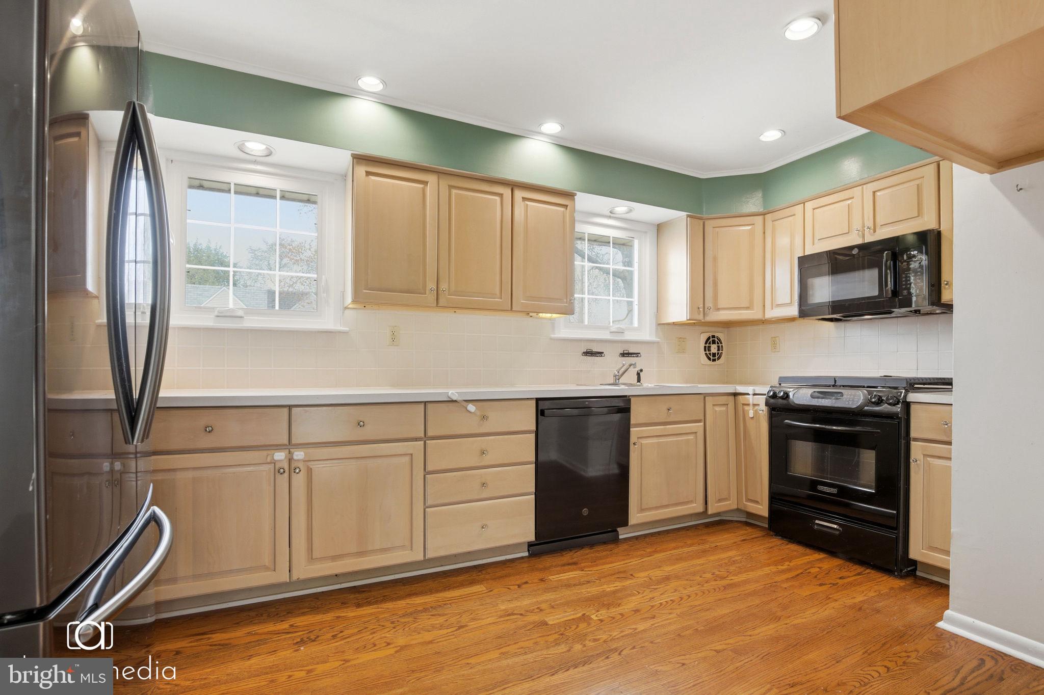 NORRIS HILLS CT - Residential