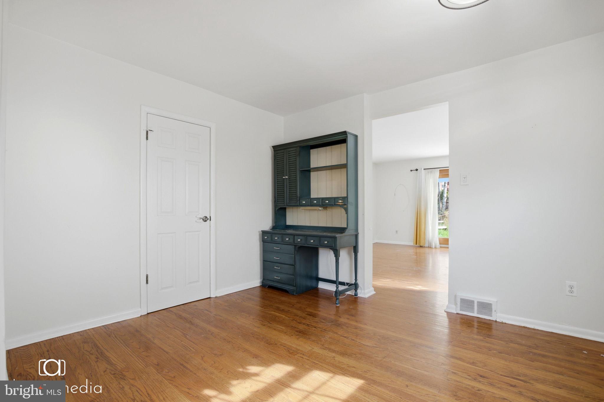 NORRIS HILLS CT - Residential