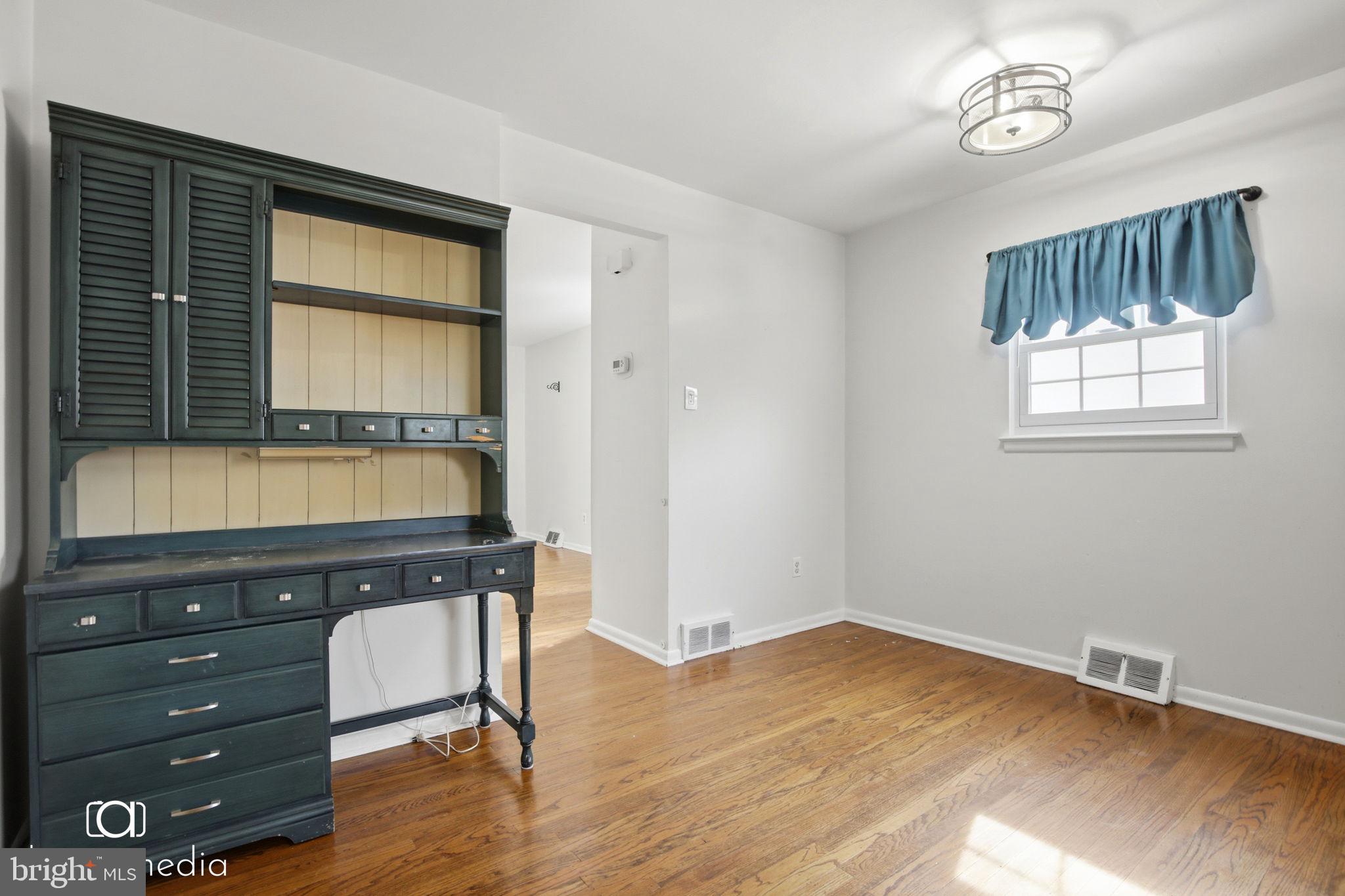 NORRIS HILLS CT - Residential