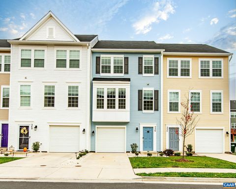 236 WILLOWSHIRE CT WAYNESBORO VA 22980