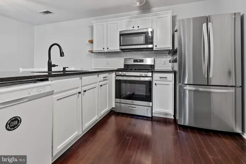 MLS: MDHR2041740