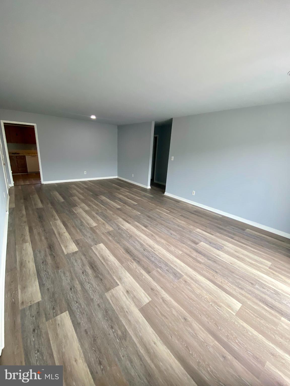 DIETZ APARTMENTS - Residential Lease