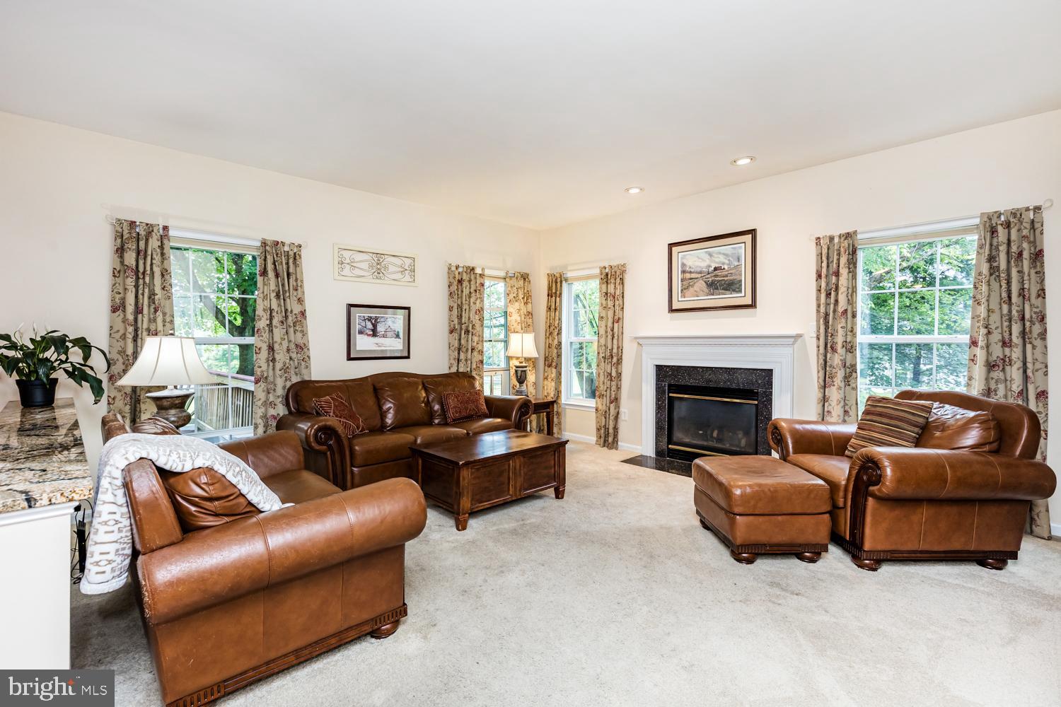 10808 ROBIN LYNN DRIVE