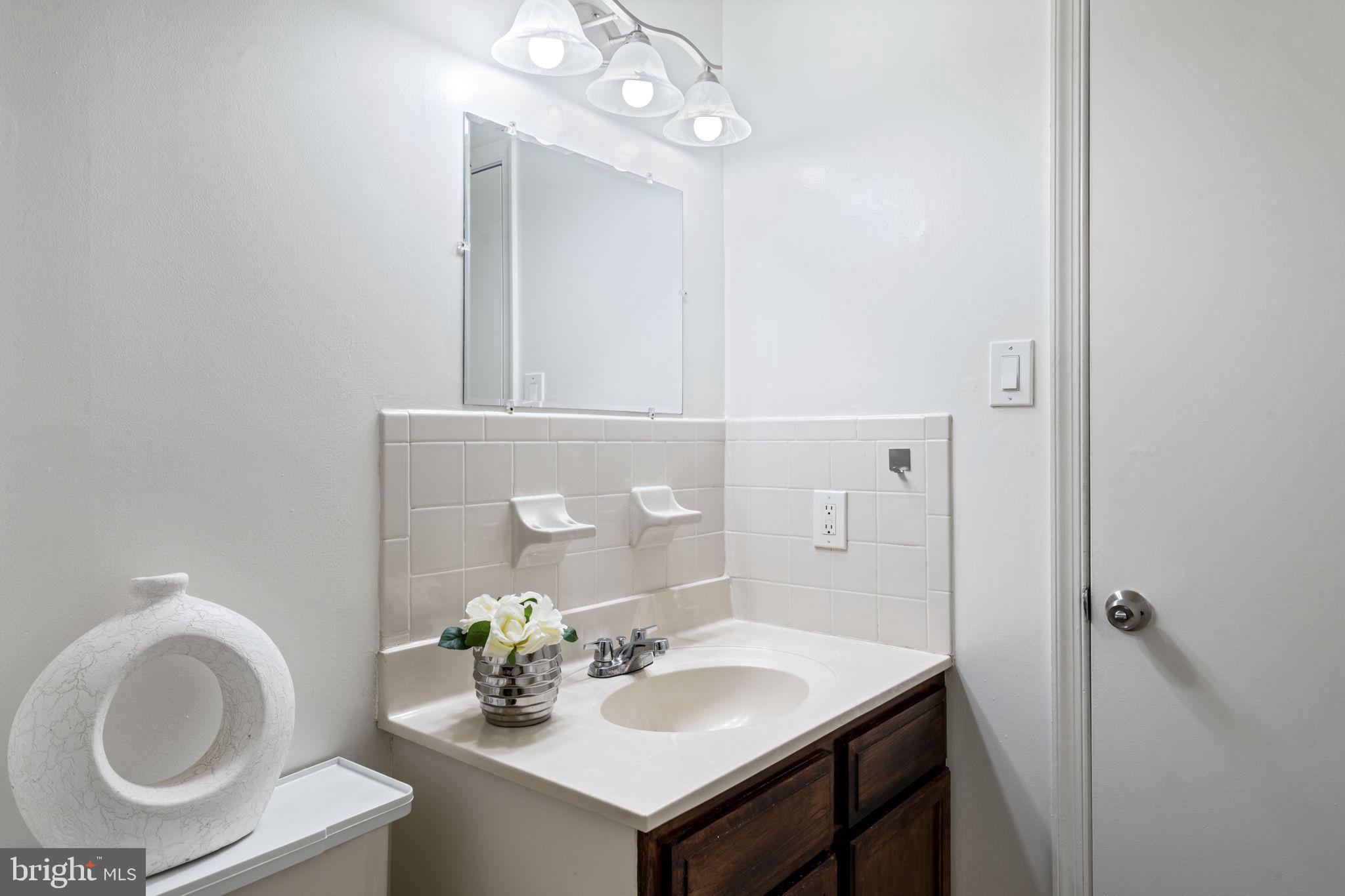 SOMERTON - Residential Lease