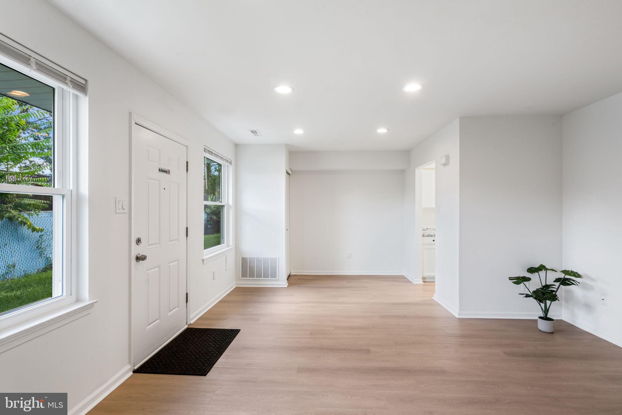 SOMERTON - Residential Lease