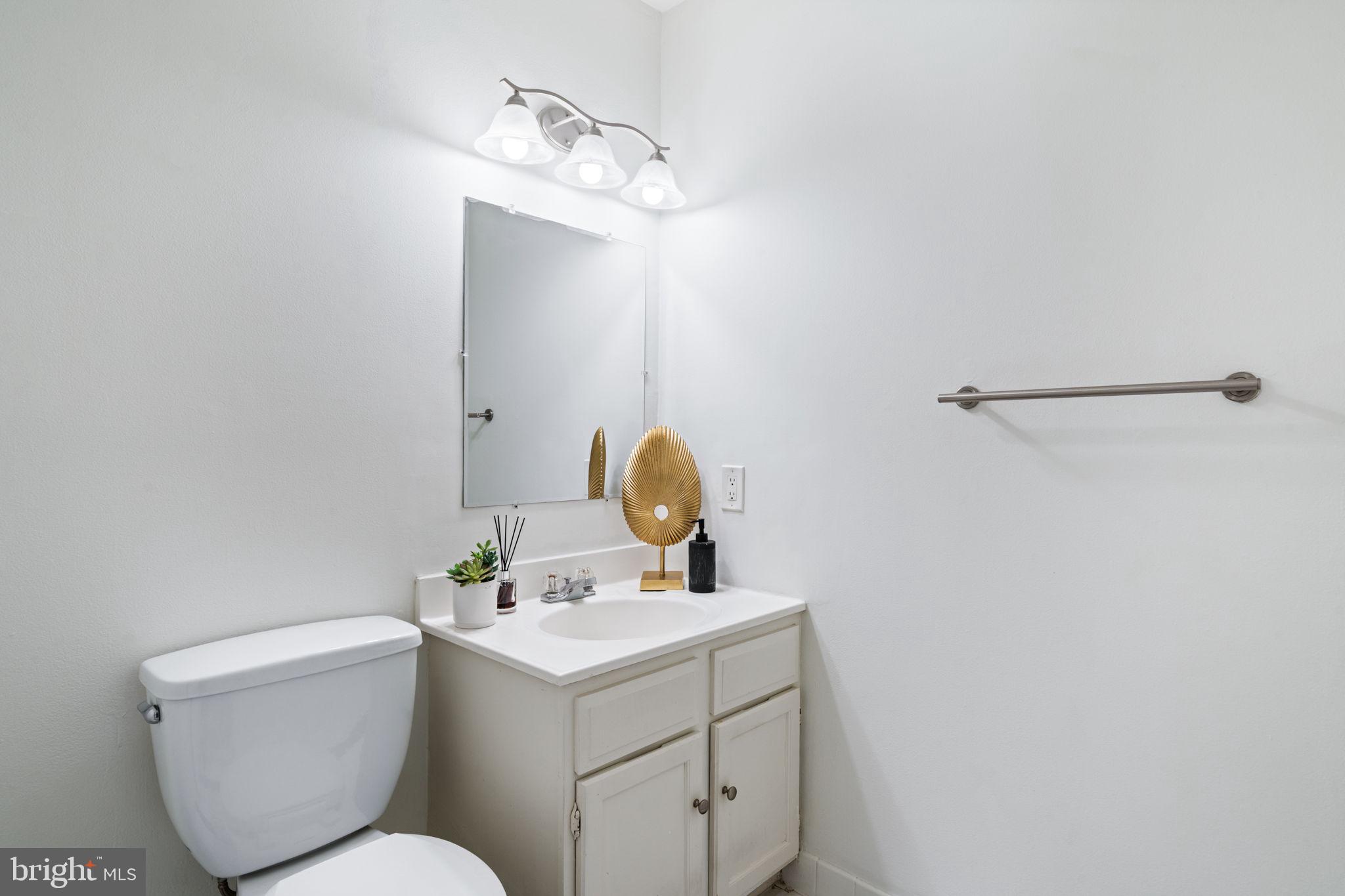 SOMERTON - Residential Lease