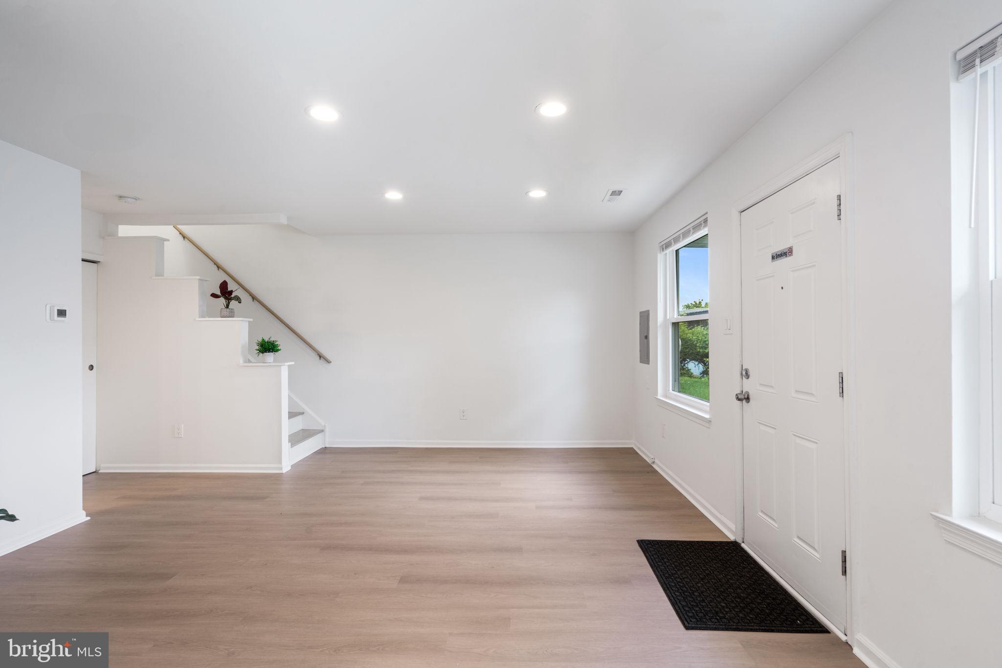 SOMERTON - Residential Lease