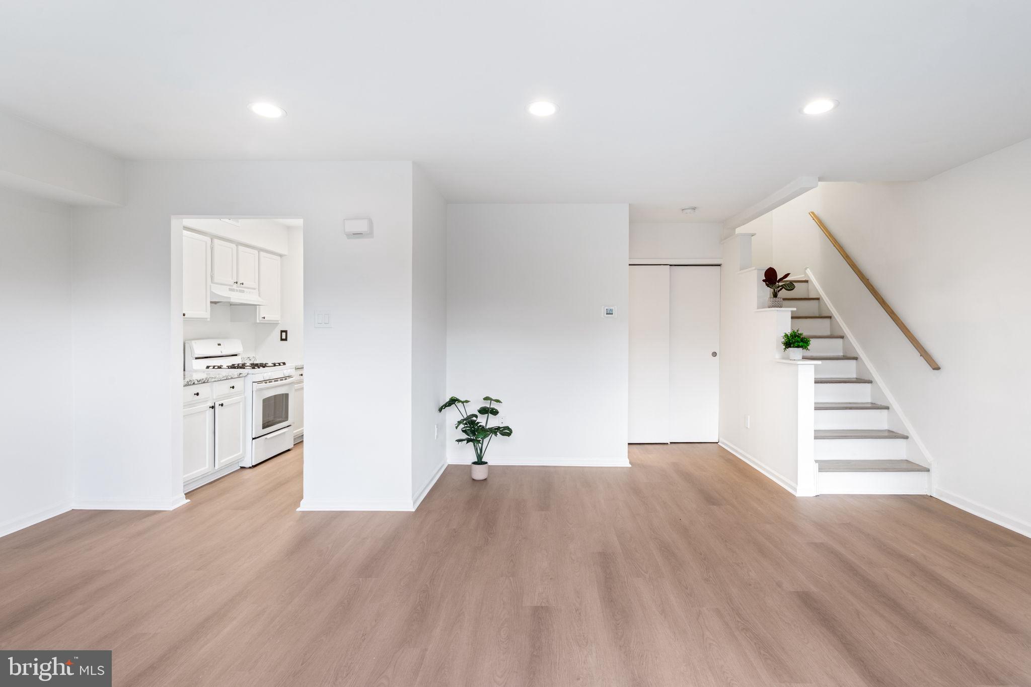 SOMERTON - Residential Lease