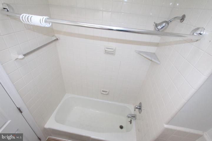 PHILADELPHIA (NORTHEAST) - Residential