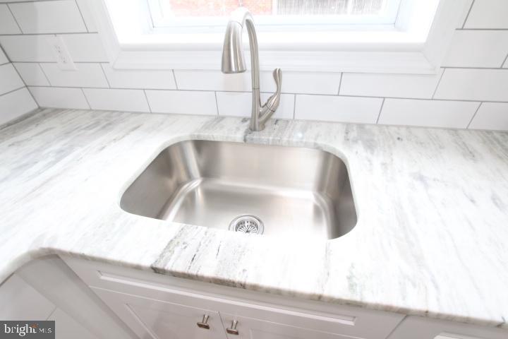 PHILADELPHIA (NORTHEAST) - Residential