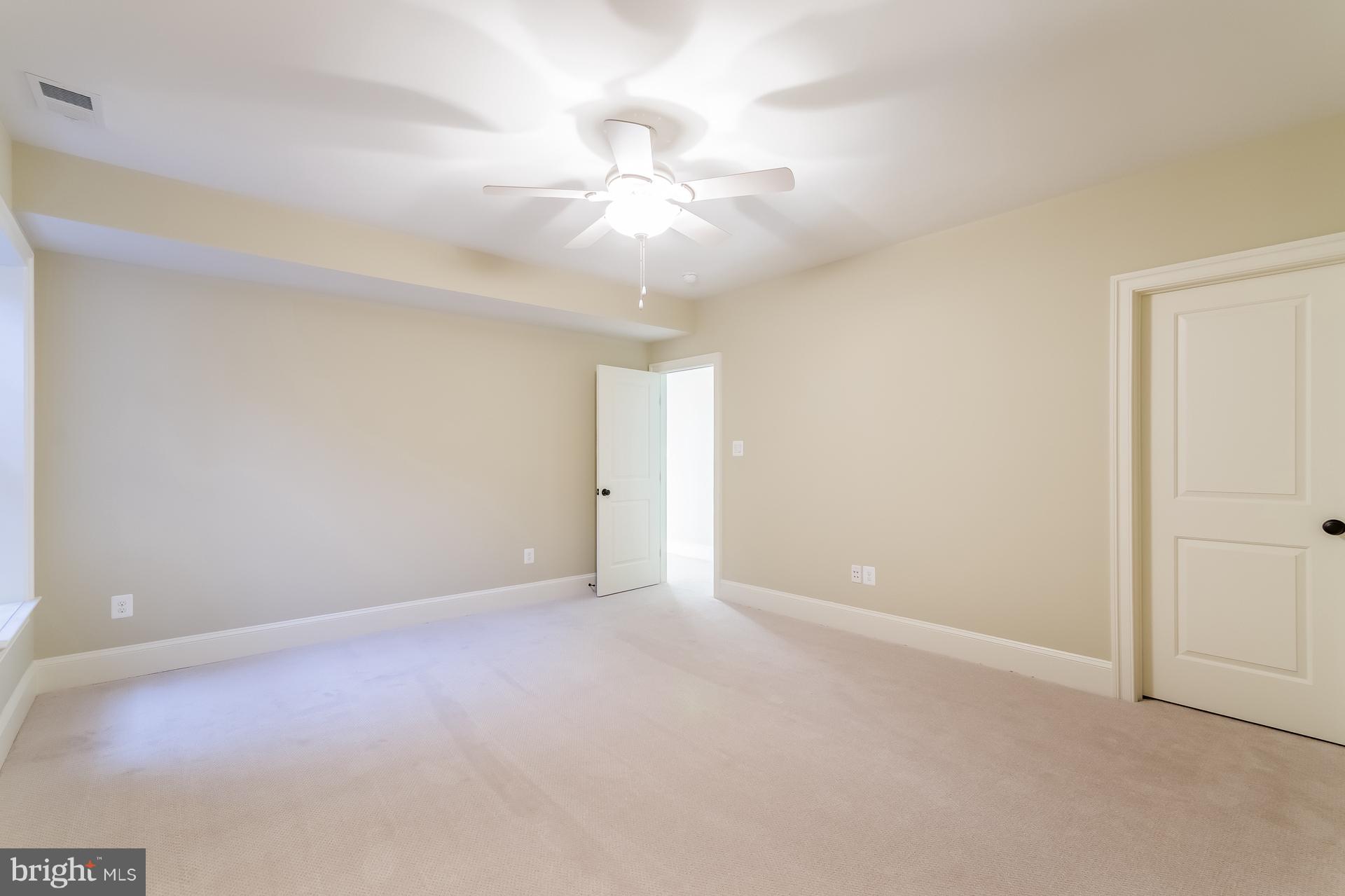 ROCK SPRING - Residential