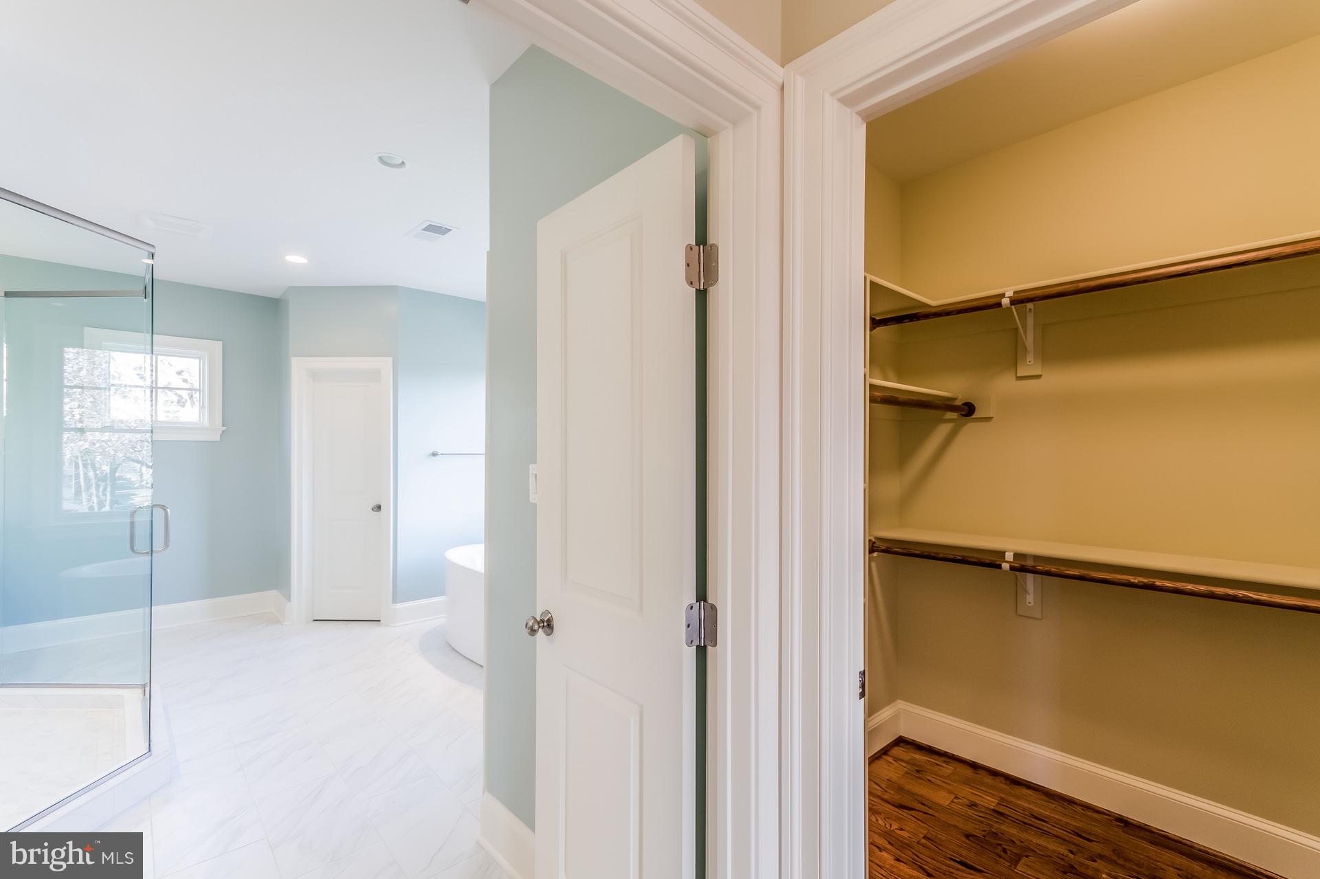 ROCK SPRING - Residential