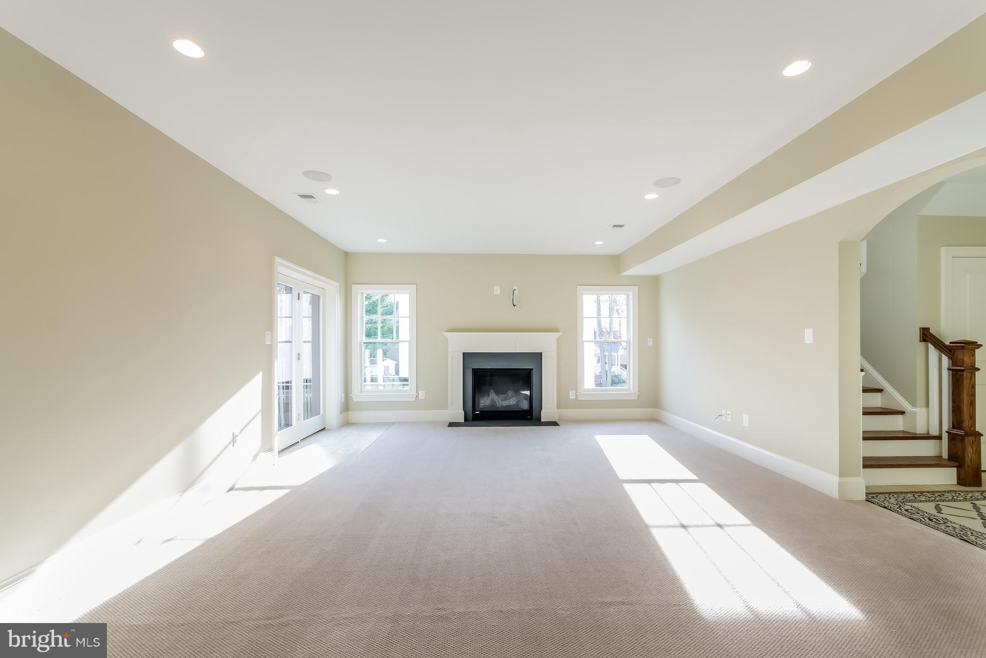 ROCK SPRING - Residential