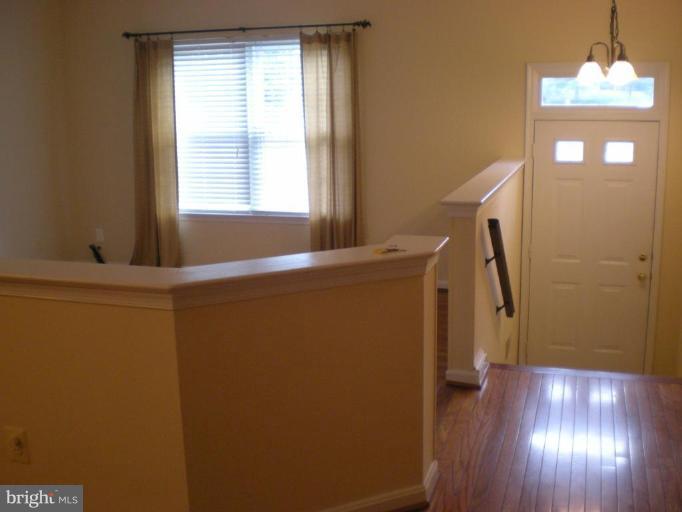 MIRROR RIDGE - Residential Lease