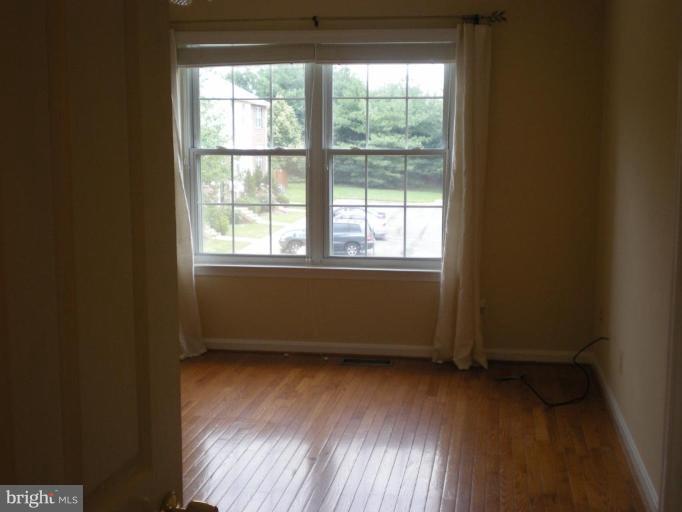 MIRROR RIDGE - Residential Lease