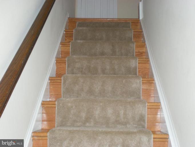 MIRROR RIDGE - Residential Lease