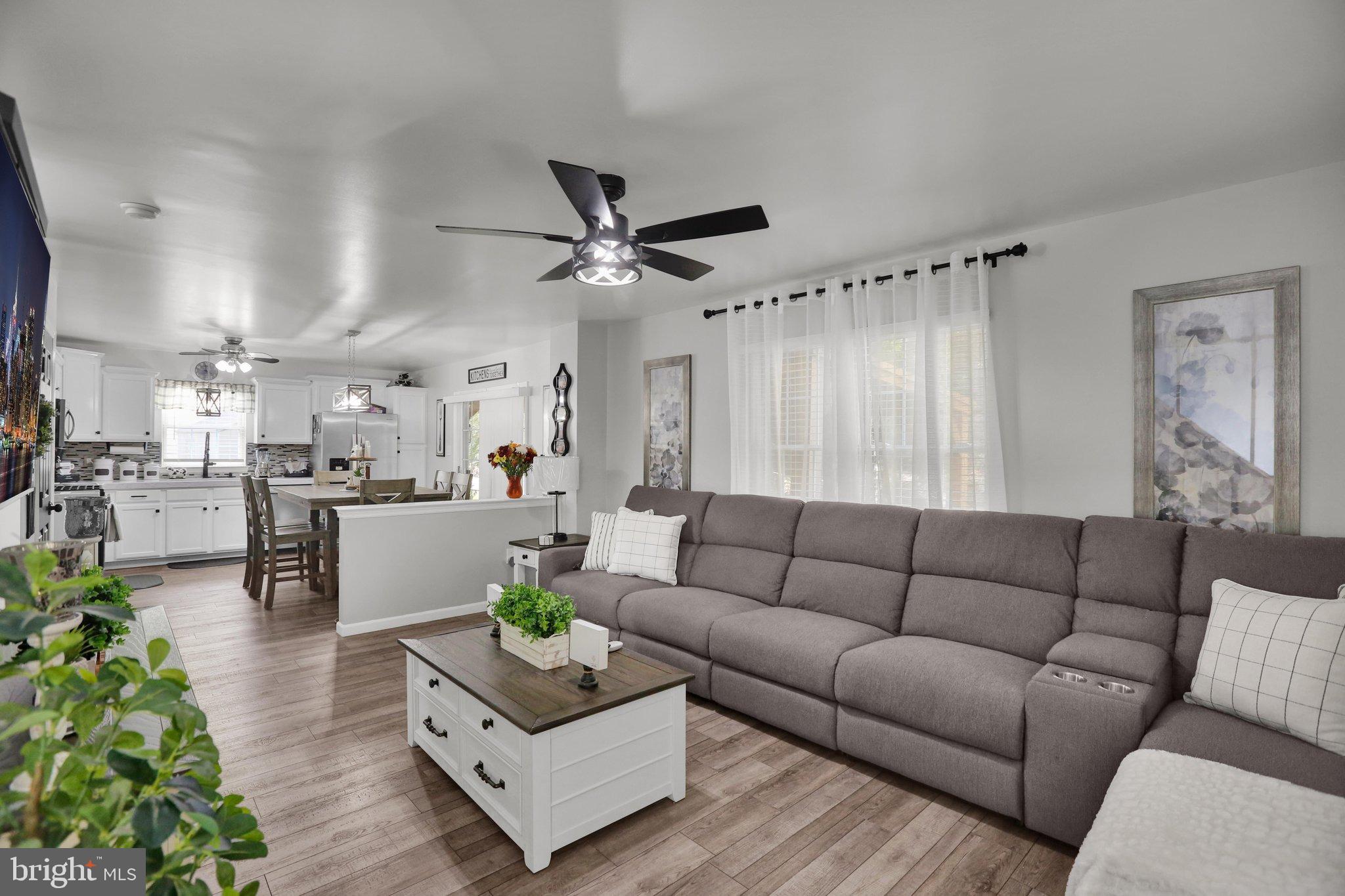 22 RAVINE DRIVE