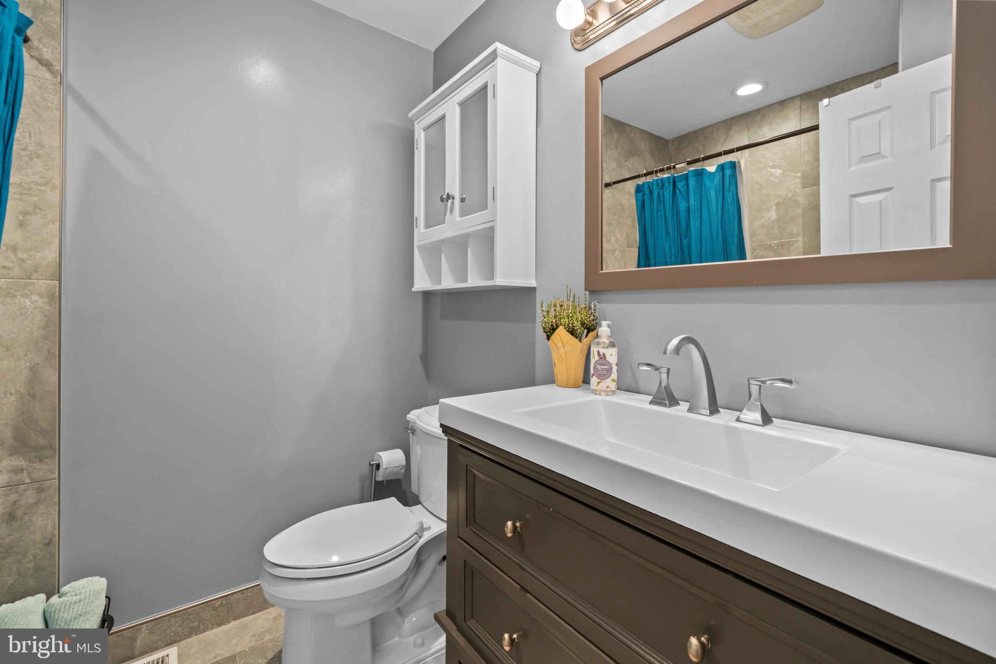 MEADOWBROOK VILLAGE - Residential