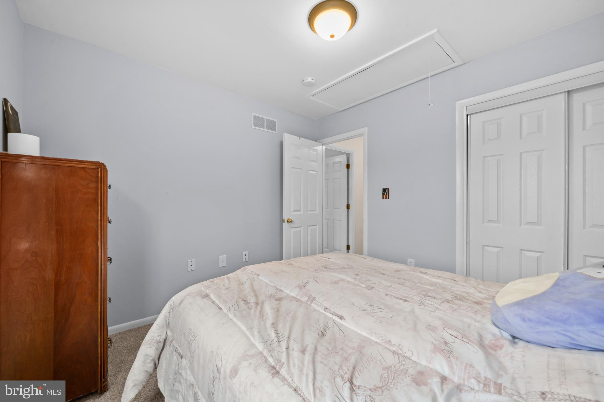 MEADOWBROOK VILLAGE - Residential