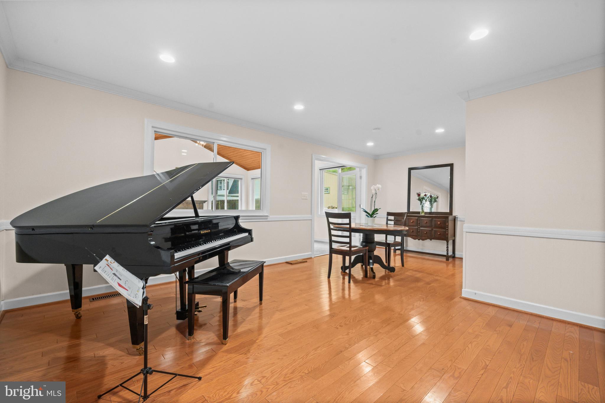 MEADOWBROOK VILLAGE - Residential