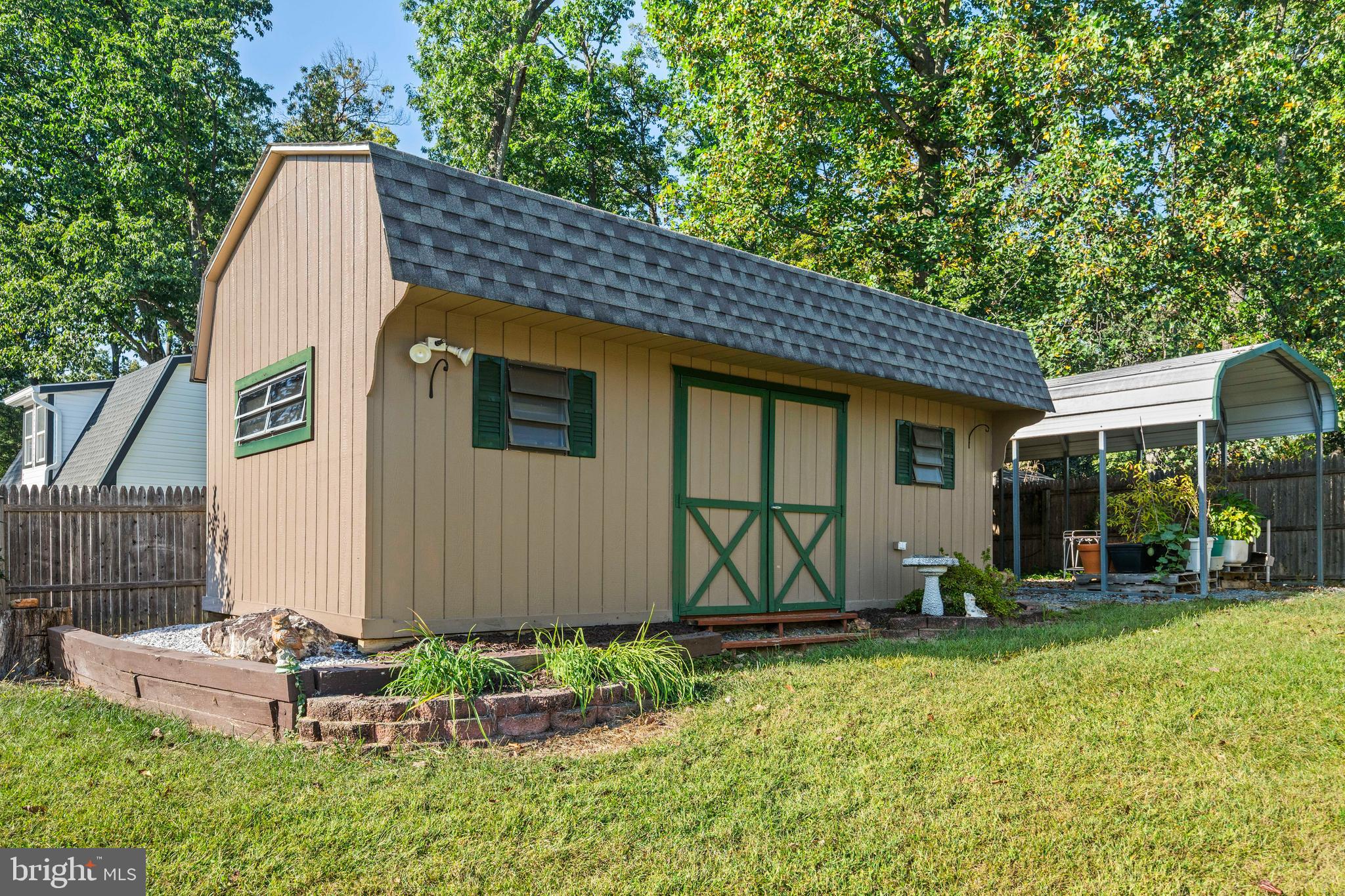 MEADOWBROOK VILLAGE - Residential