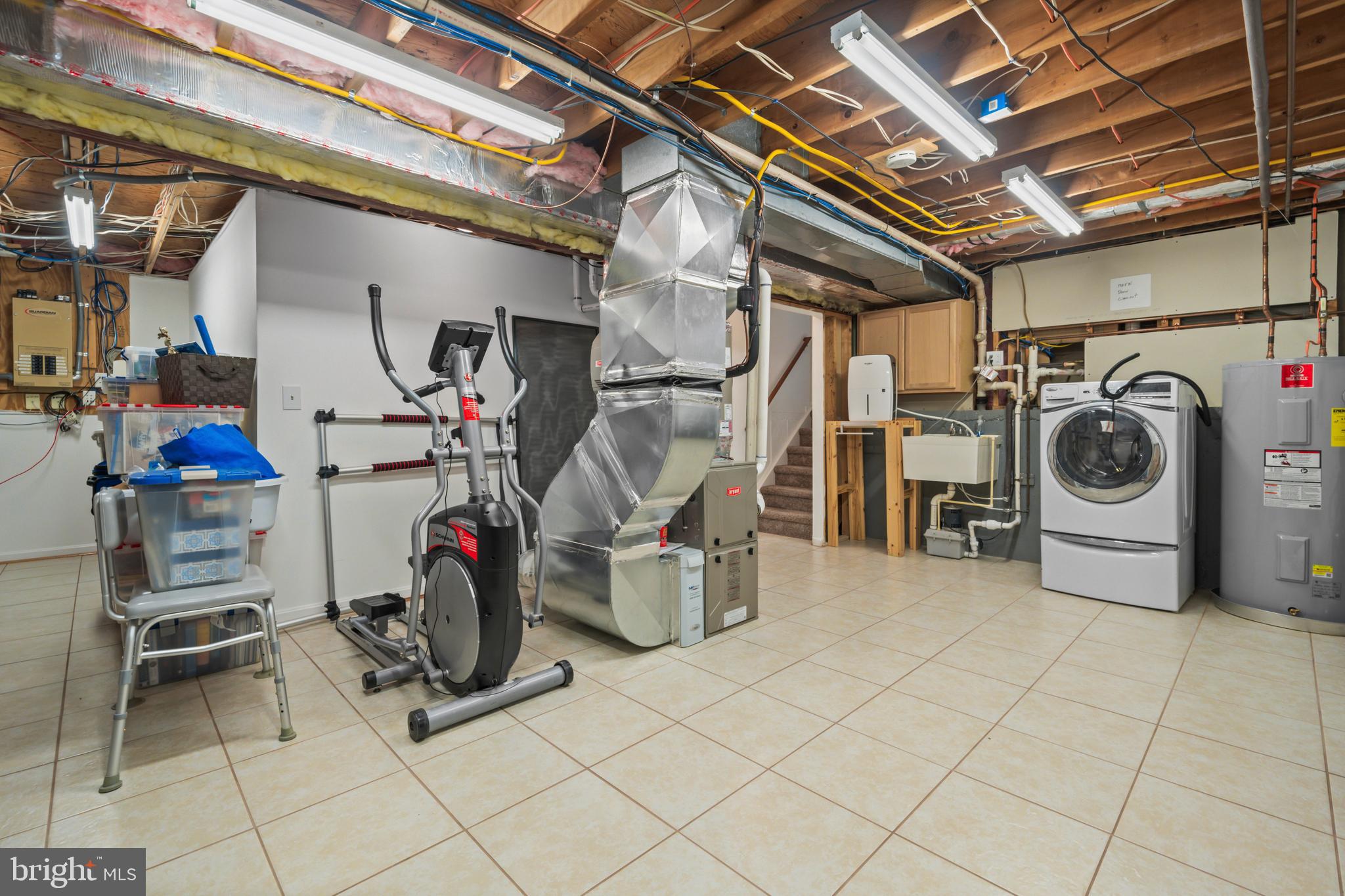 MEADOWBROOK VILLAGE - Residential