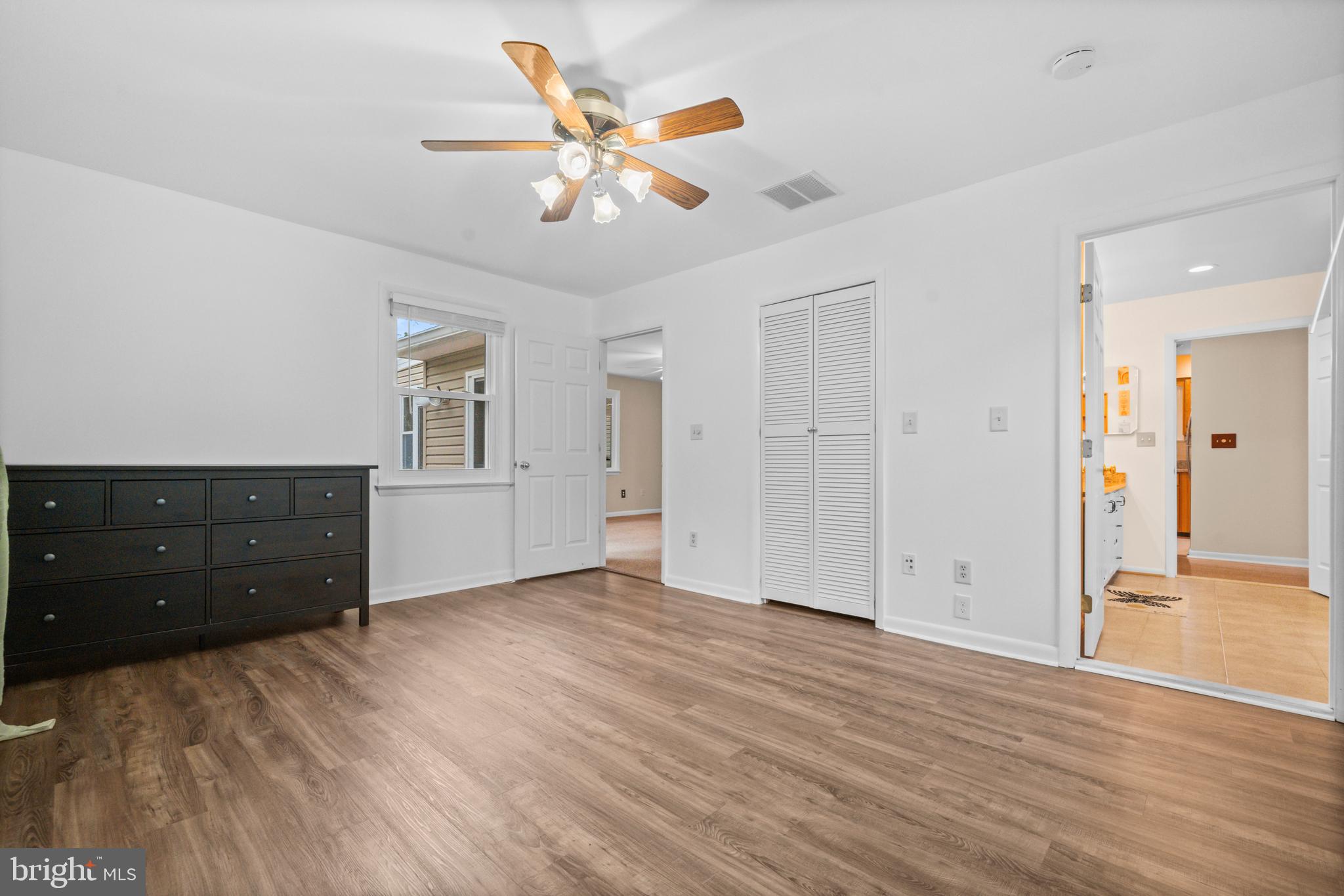 MEADOWBROOK VILLAGE - Residential