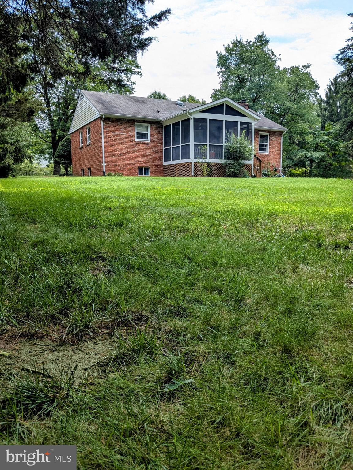 4038 DOVEVILLE LANE