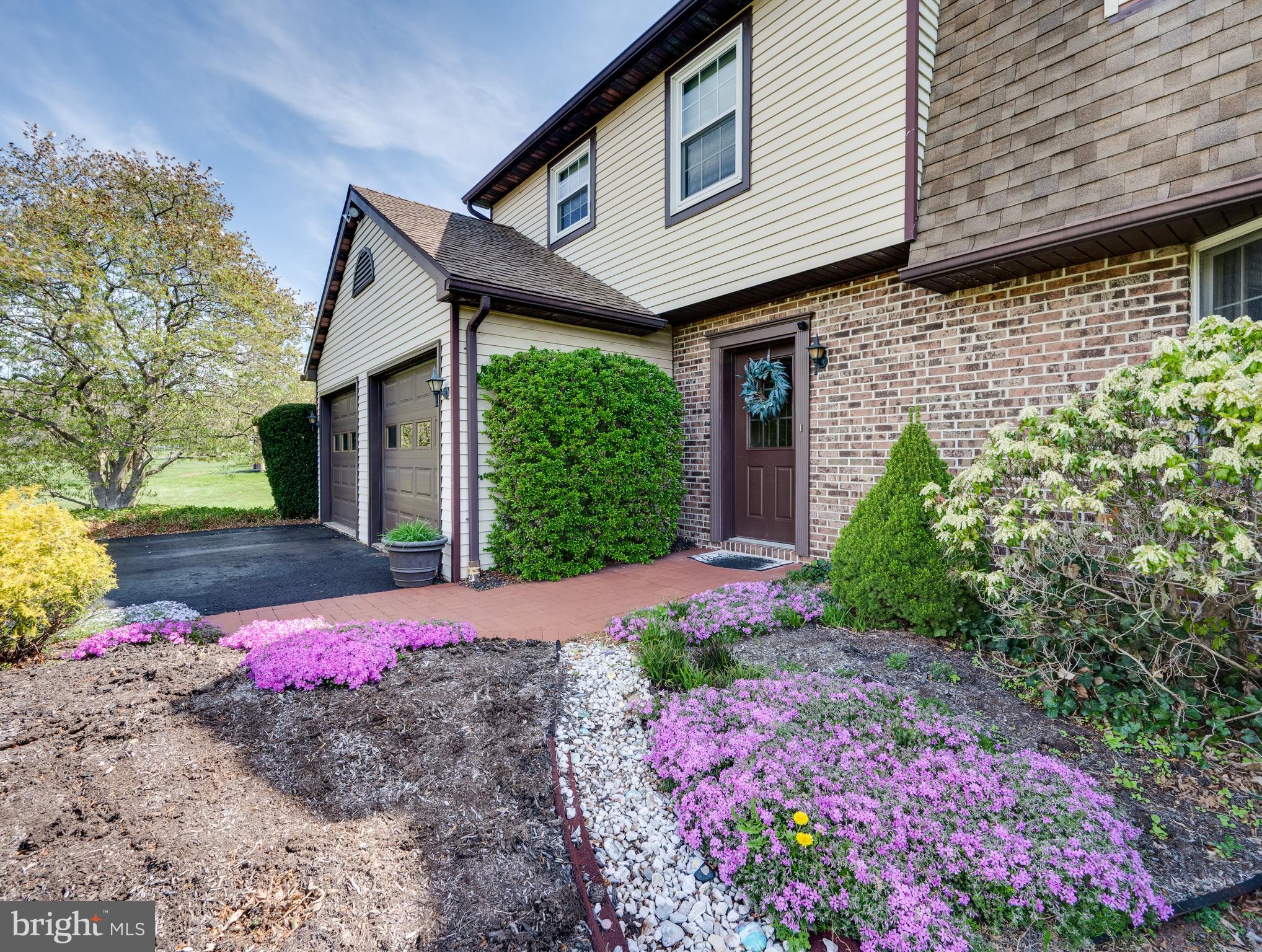 6 GUIGLEY DRIVE
