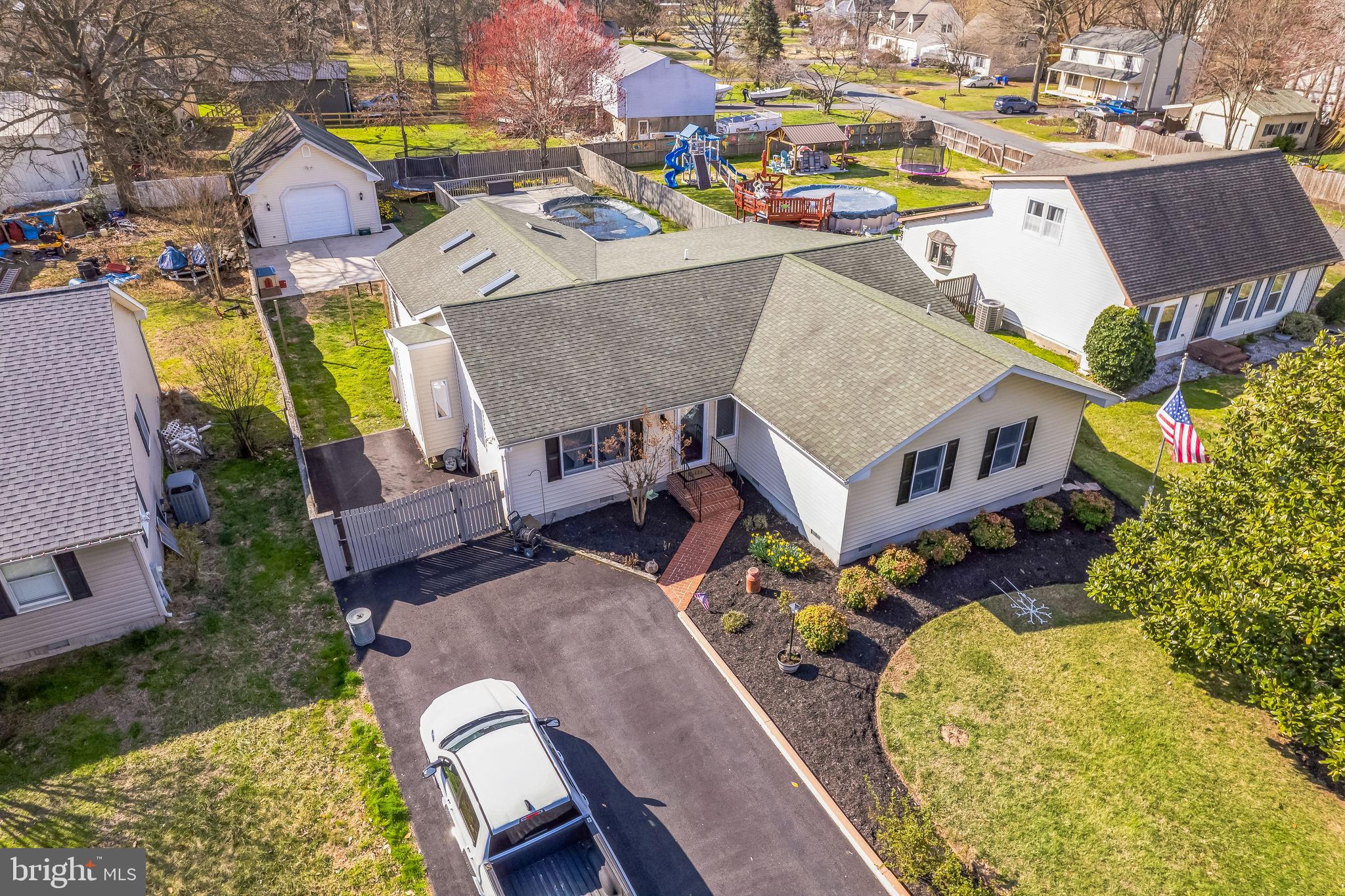 CLOVERFIELDS - Residential