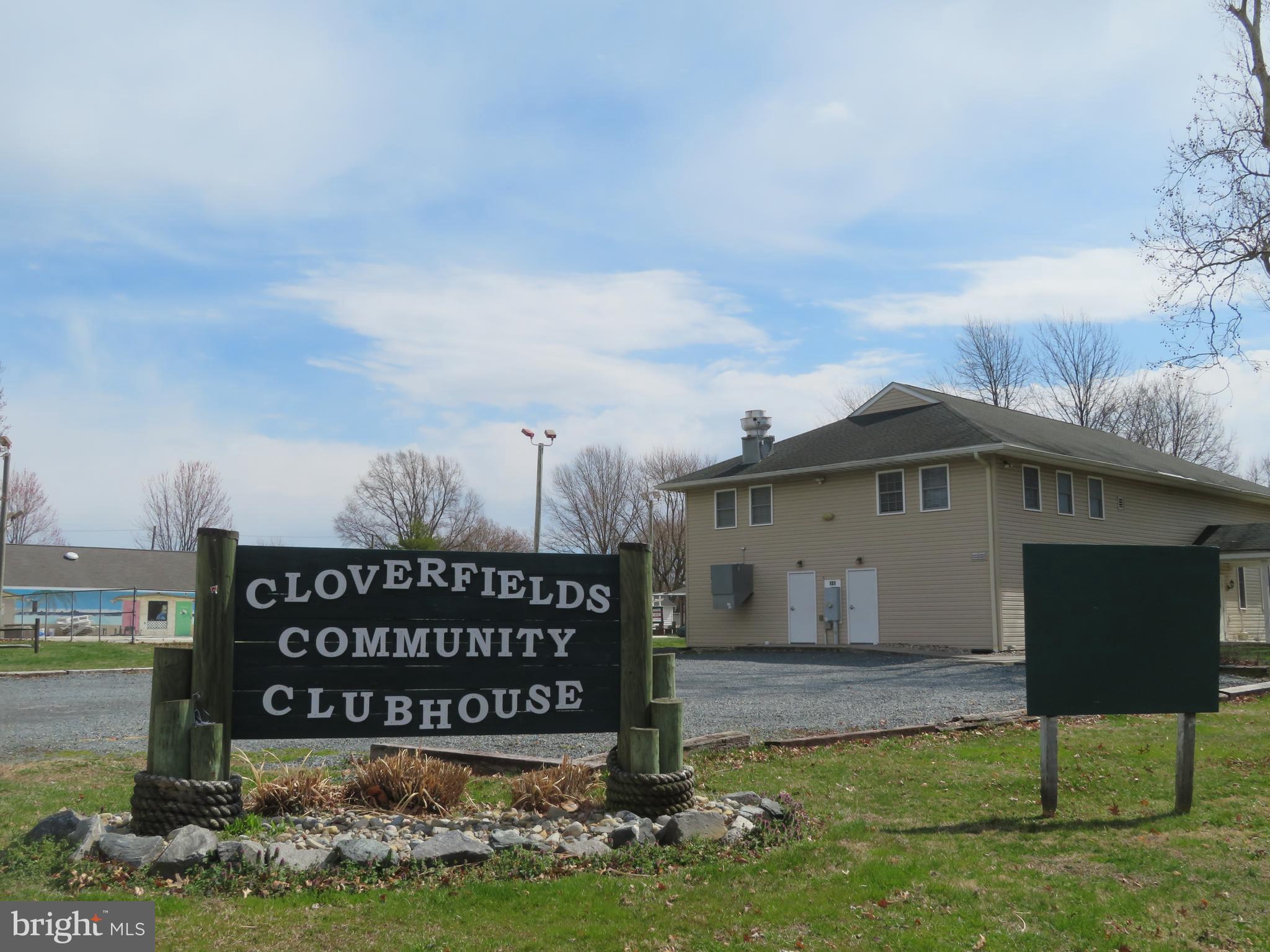 CLOVERFIELDS - Residential
