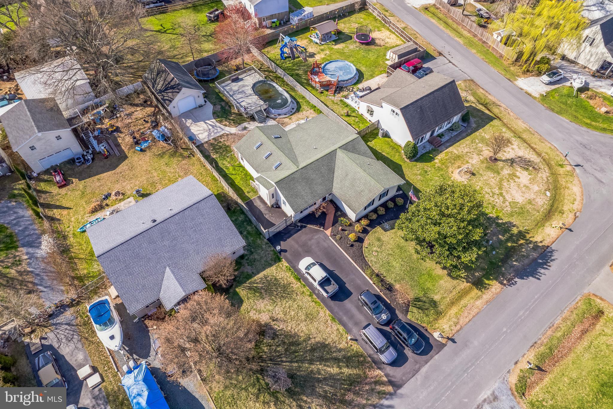 CLOVERFIELDS - Residential