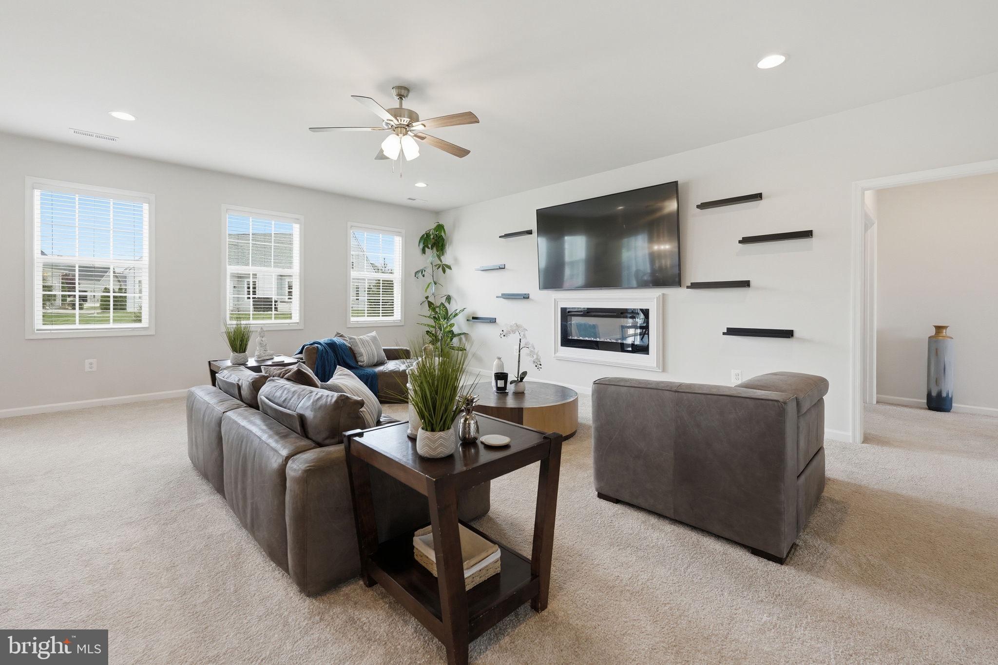 FAWN LAKE - Residential