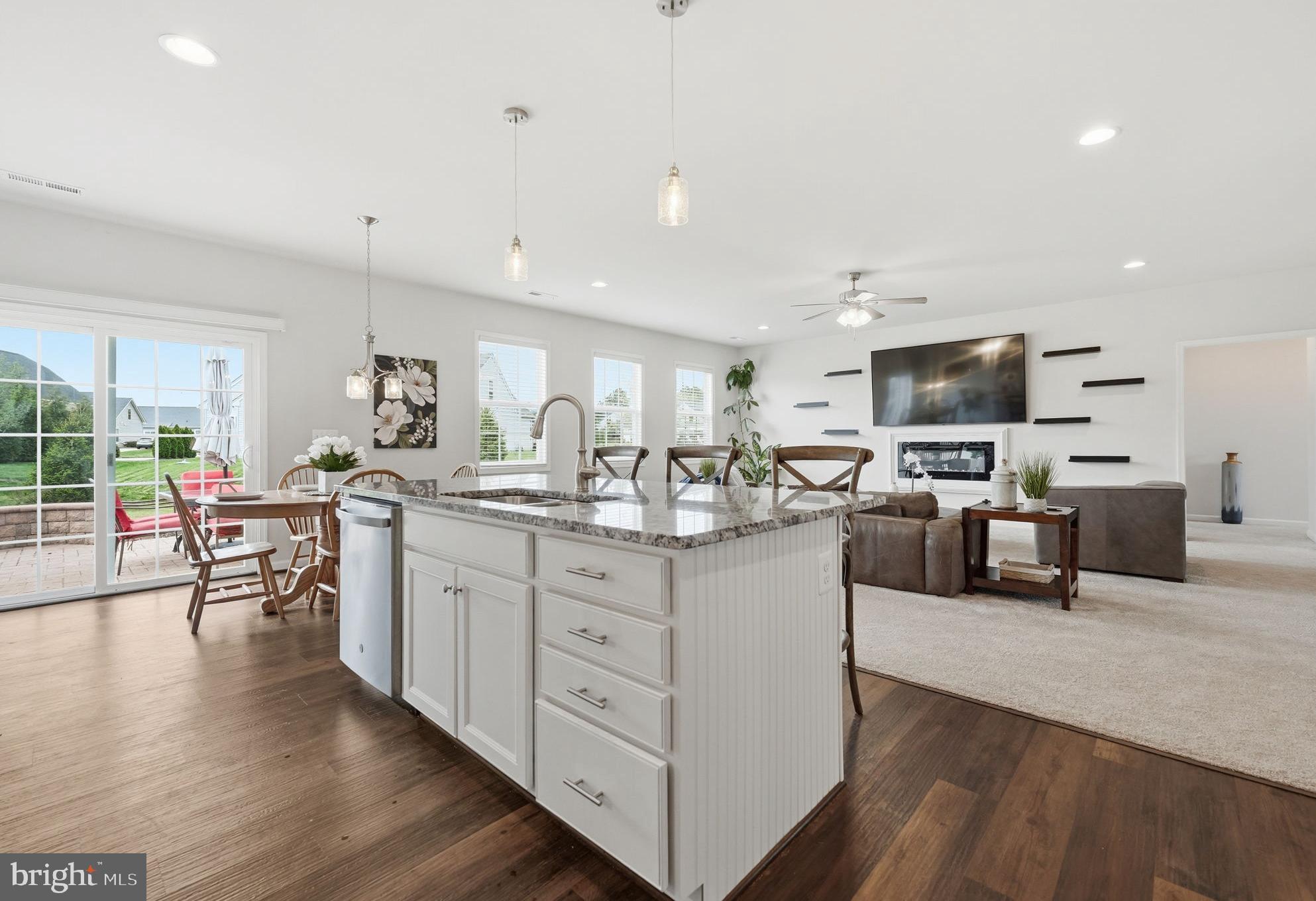 FAWN LAKE - Residential