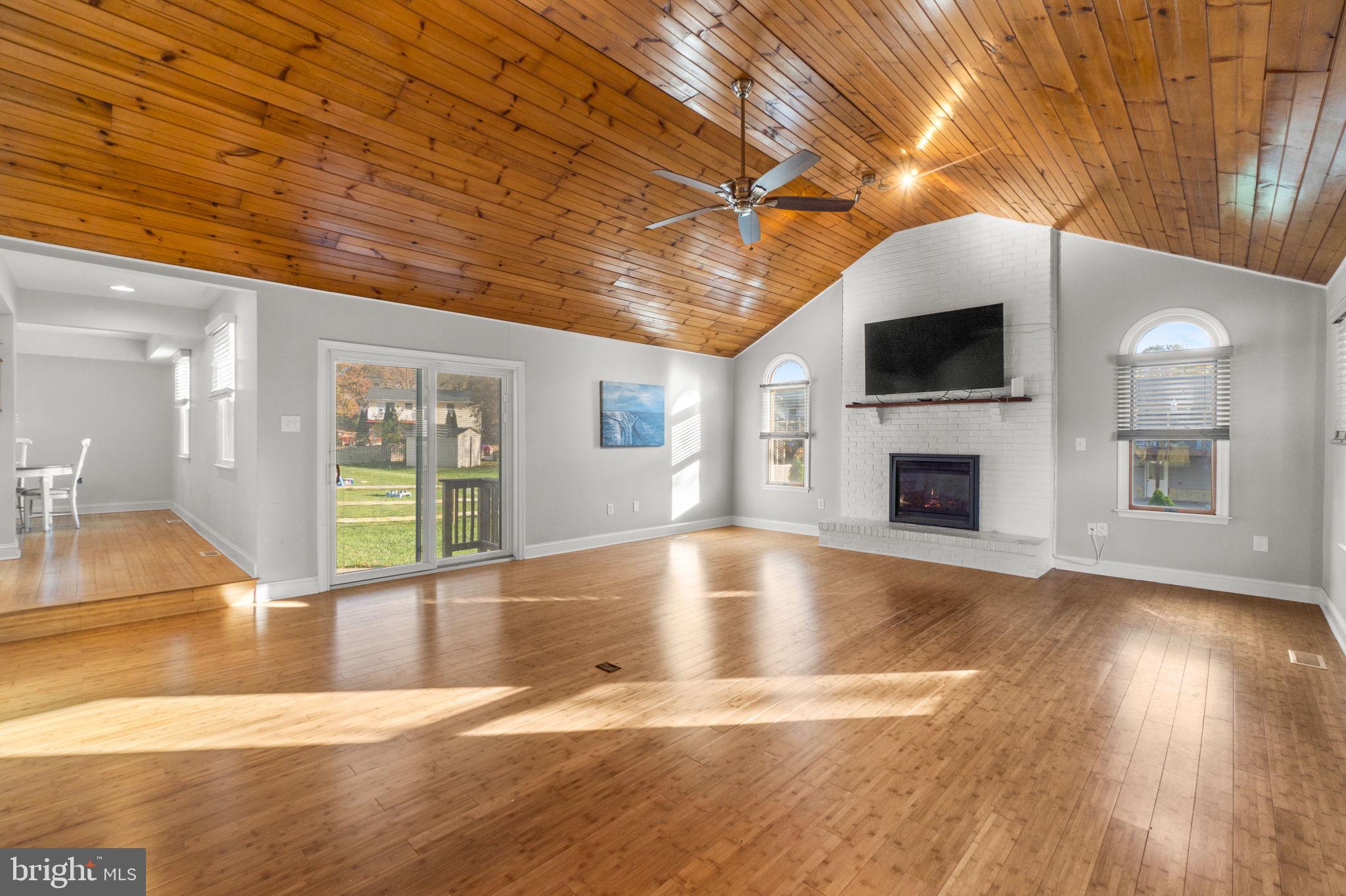 CARROLLTOWNE - Residential