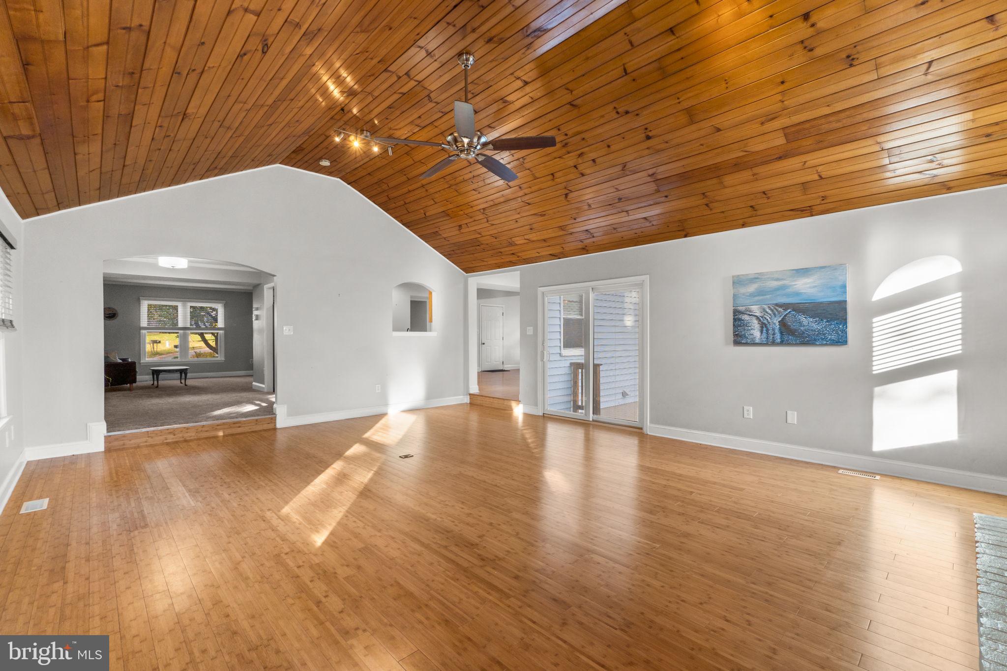 CARROLLTOWNE - Residential