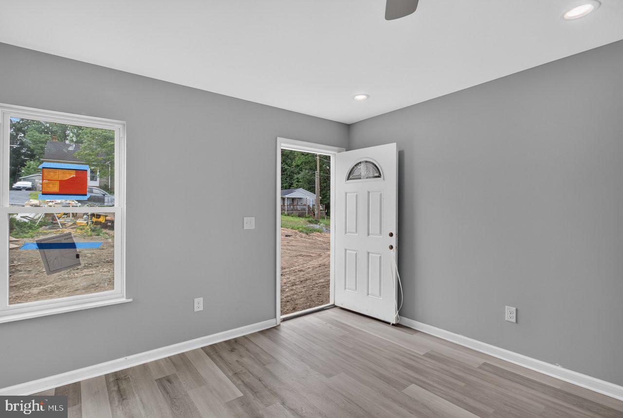 391 TRENTON AVE.