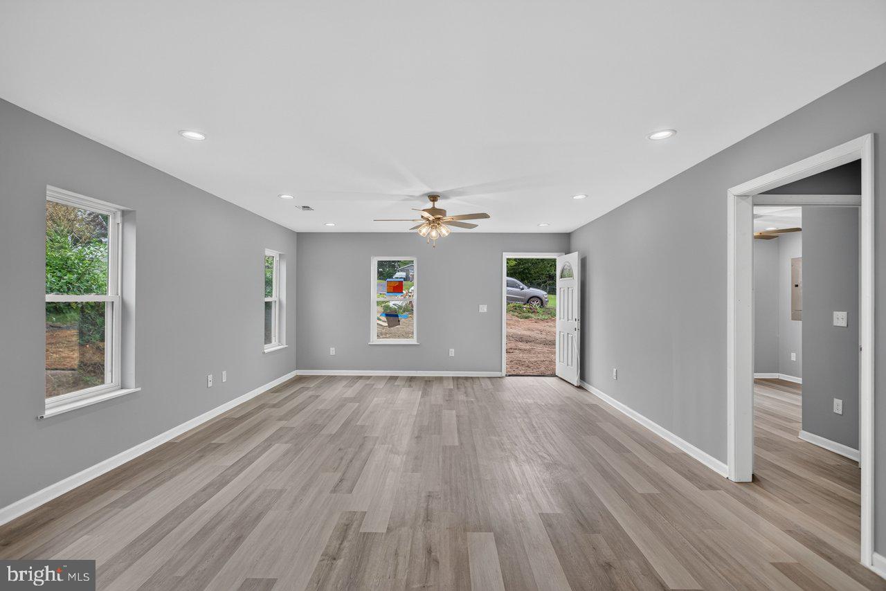 391 TRENTON AVE.