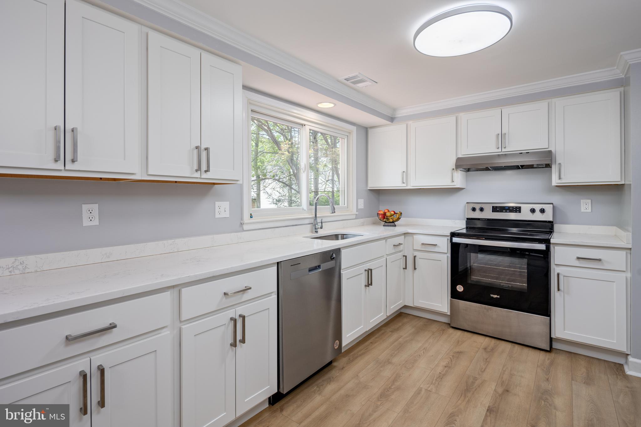 7318 BOBOLINK COURT