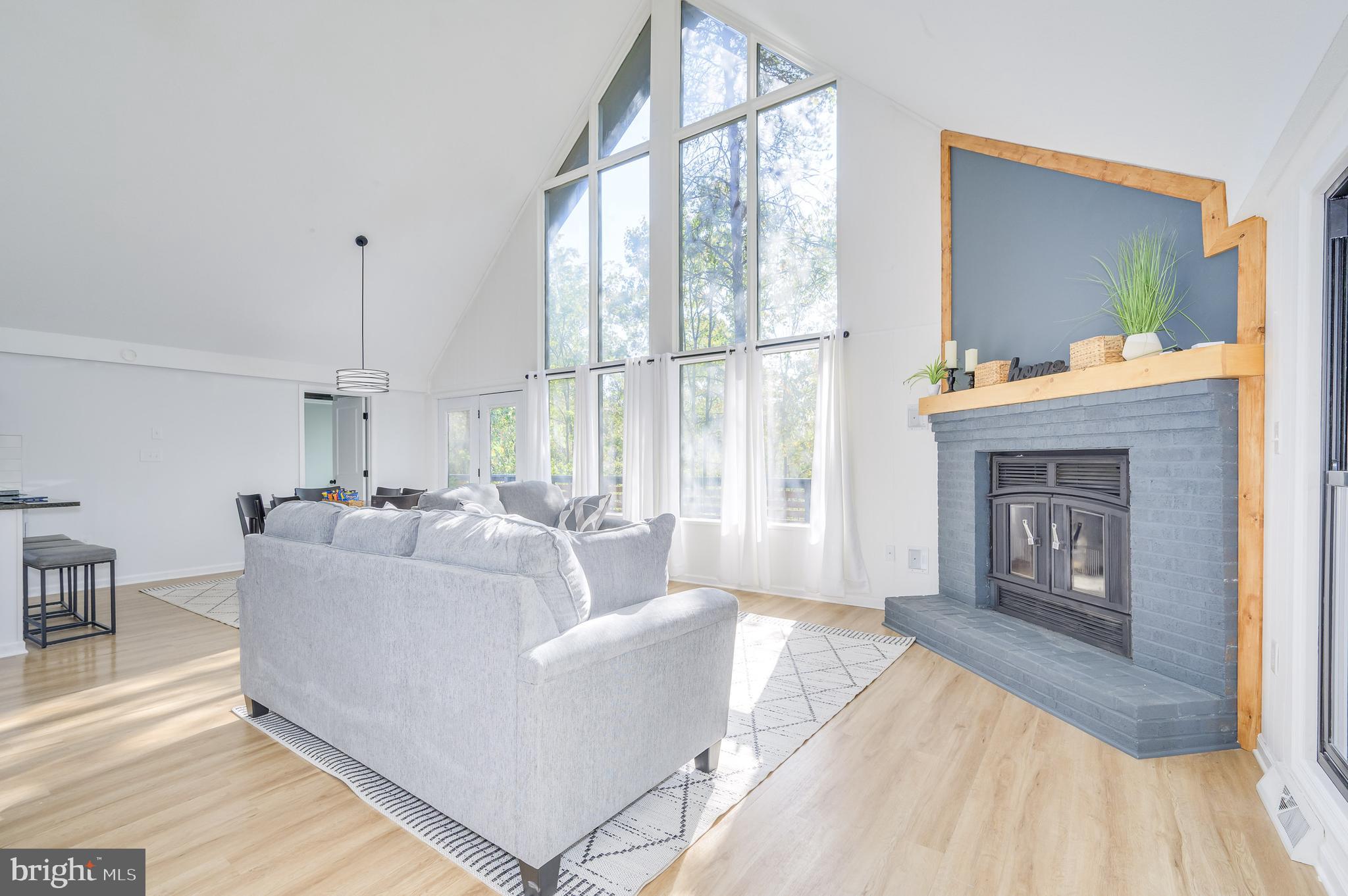 THE WOODS - Residential