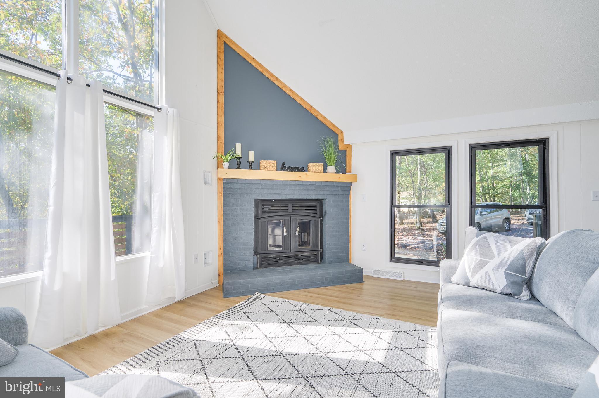 THE WOODS - Residential