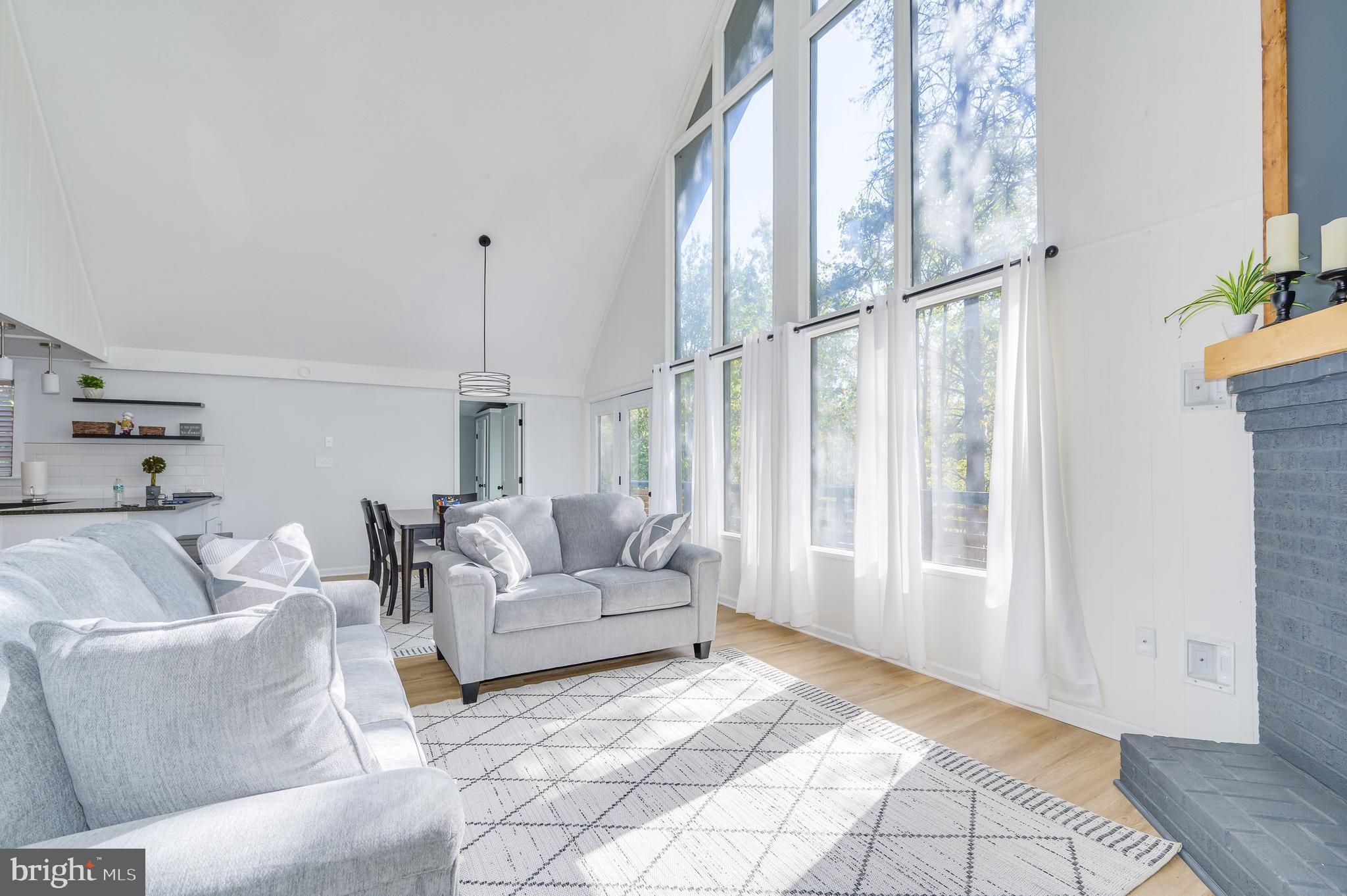 THE WOODS - Residential