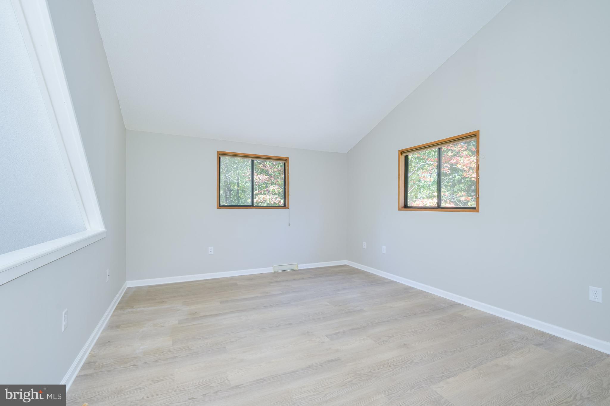 THE WOODS - Residential