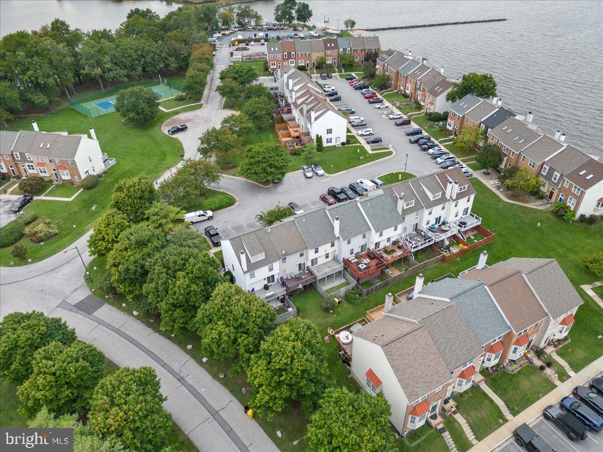 STONEY BEACH - Residential