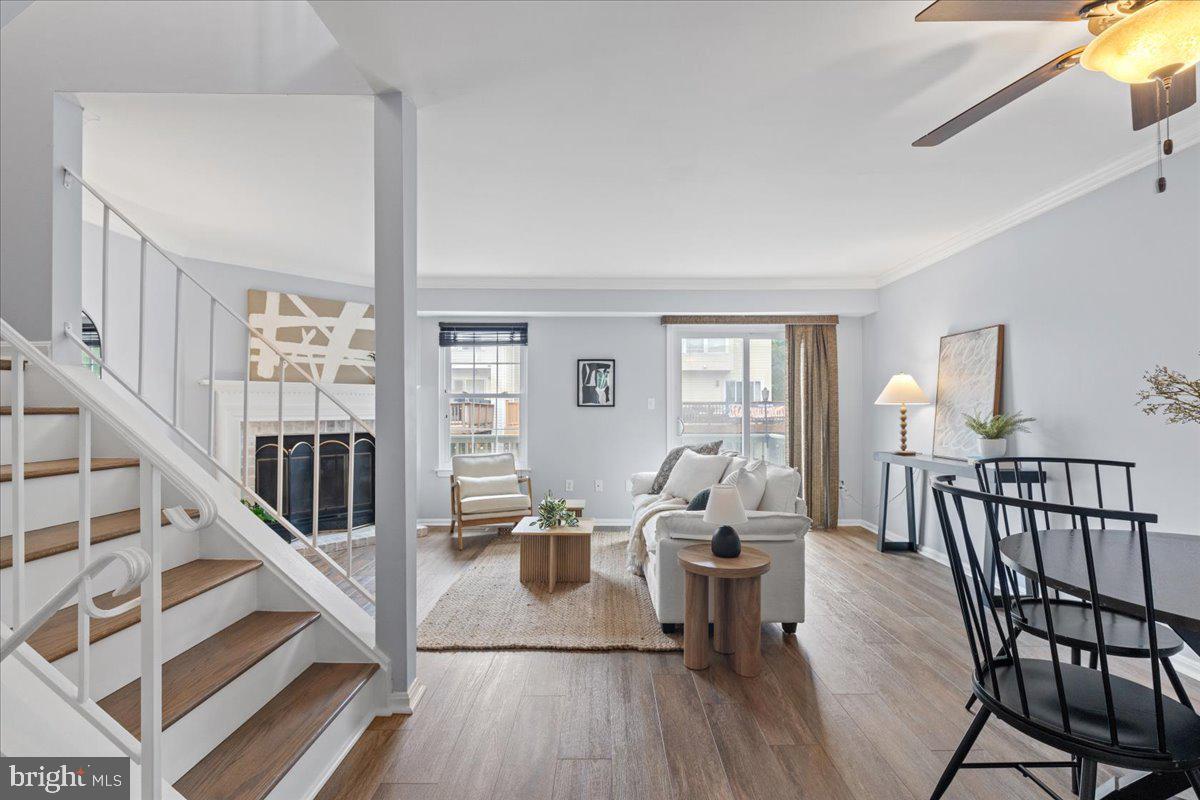 STONEY BEACH - Residential